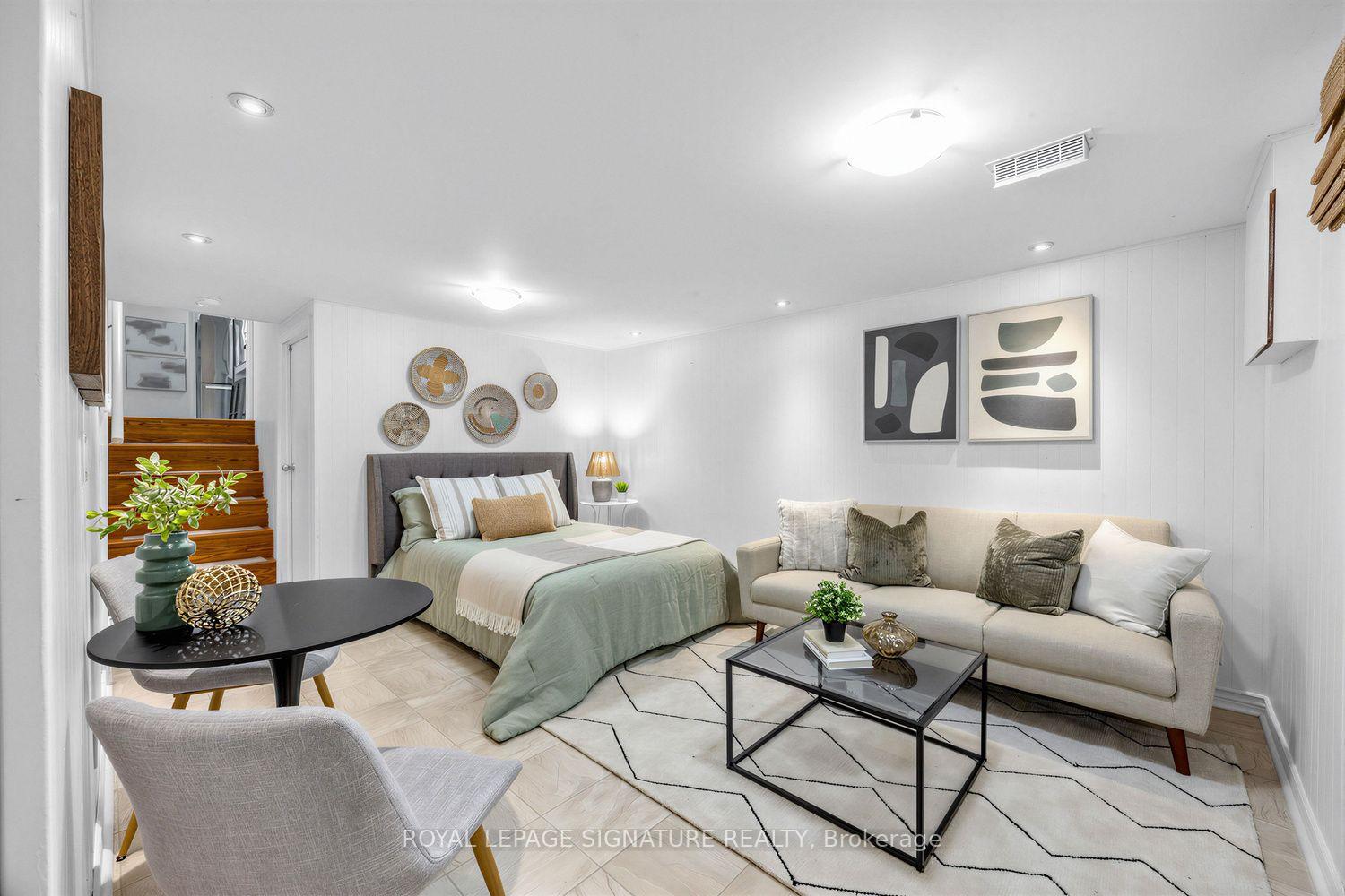Photo 19 of 821 Krosno Boulevard, Pickering, Bay Ridges — HOMEH