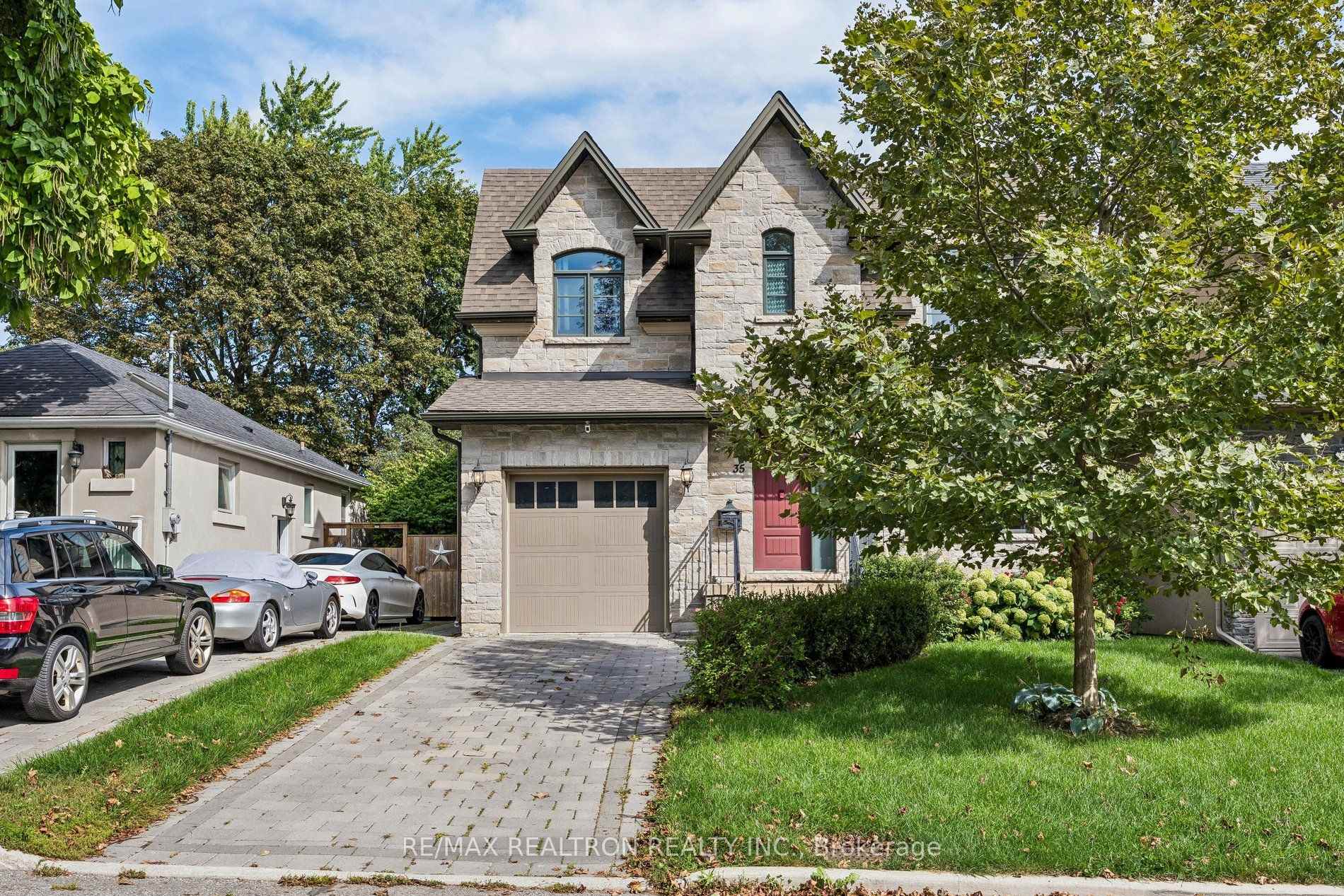 Photo 2 of 35 Neilson Avenue, Scarborough, Cliffcrest — HOMEH