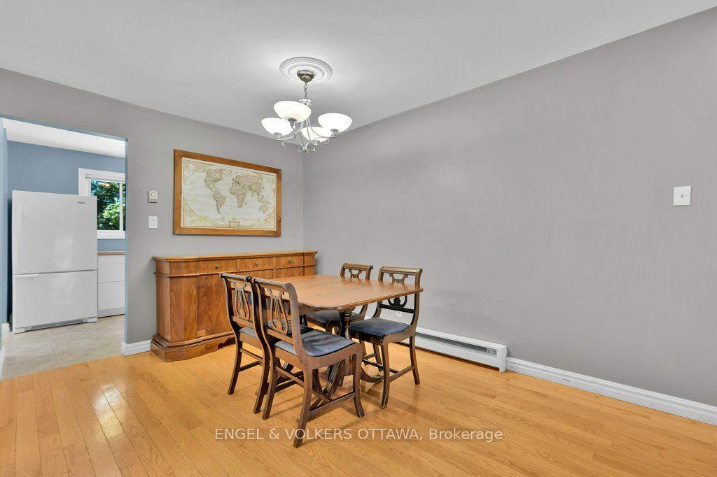 Photo 9 of 878 Grenon Avenue, Ottawa, Britannia Heights — HOMEH
