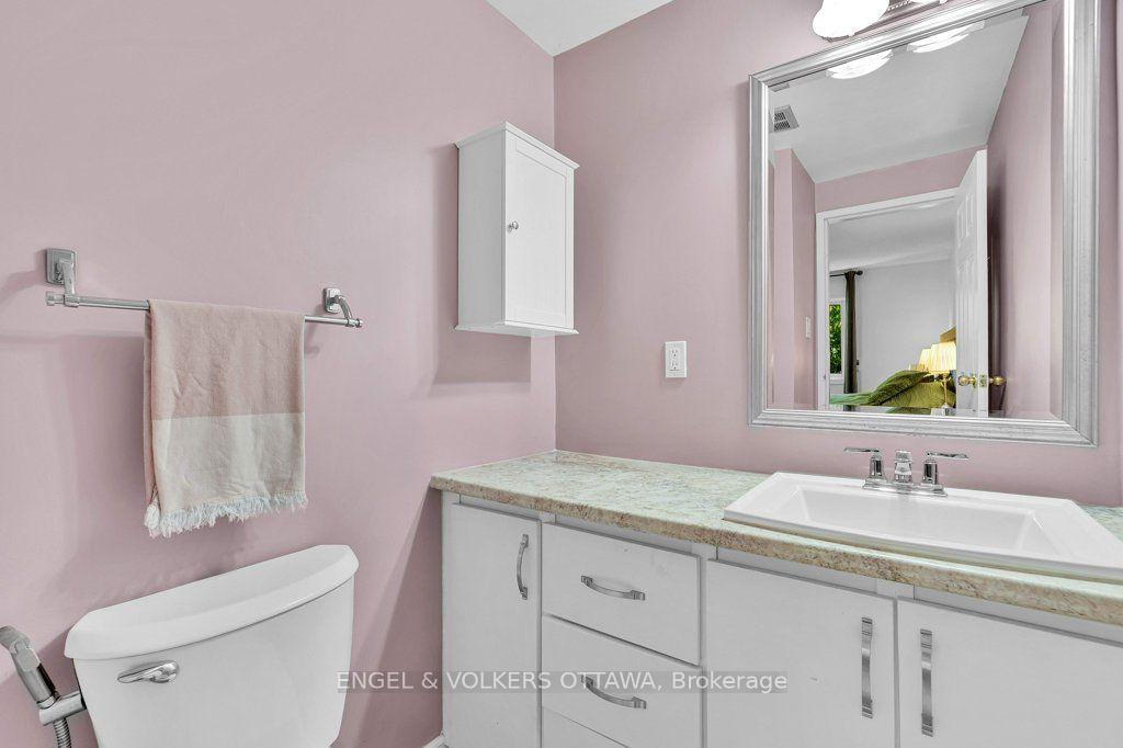 Photo 23 of 878 Grenon Avenue, Ottawa, Britannia Heights — HOMEH