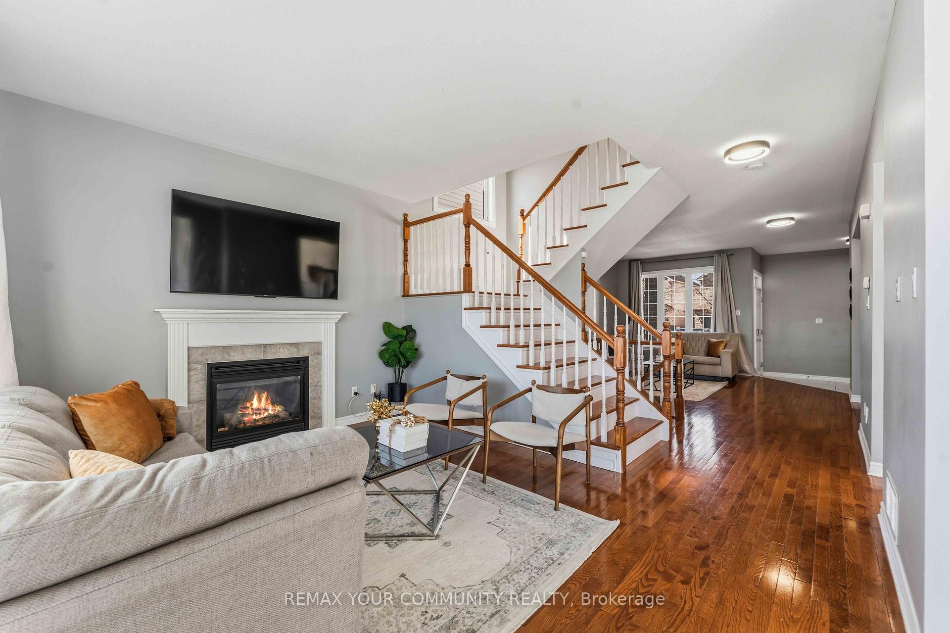 Photo 13 of 266 Trail Side Circle, Ottawa, Springridge/East Village — HOMEH
