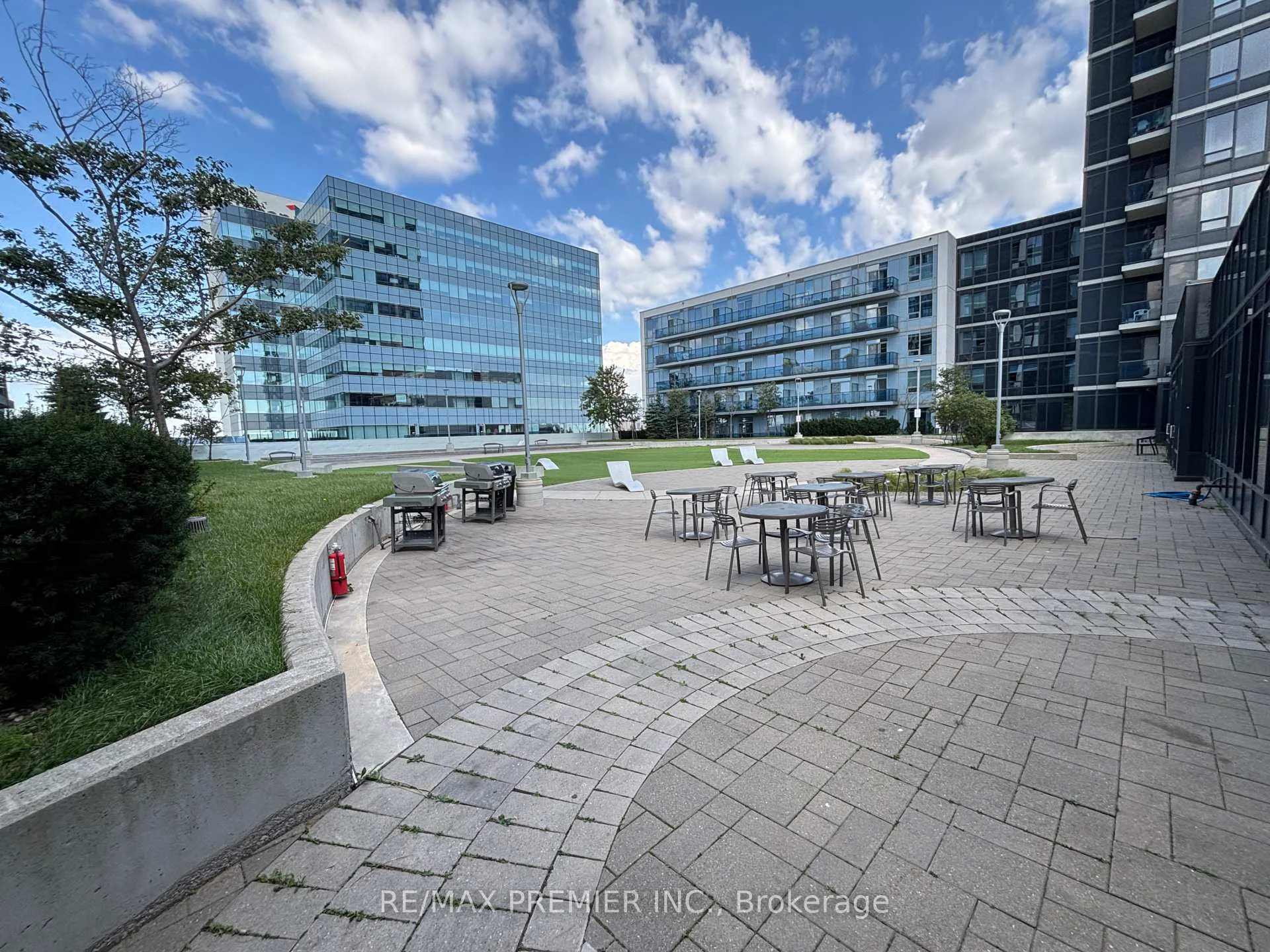 Photo 12 of Unit 2205, 3600 Highway 7 Drive, Vaughan, East Woodbridge — HOMEH