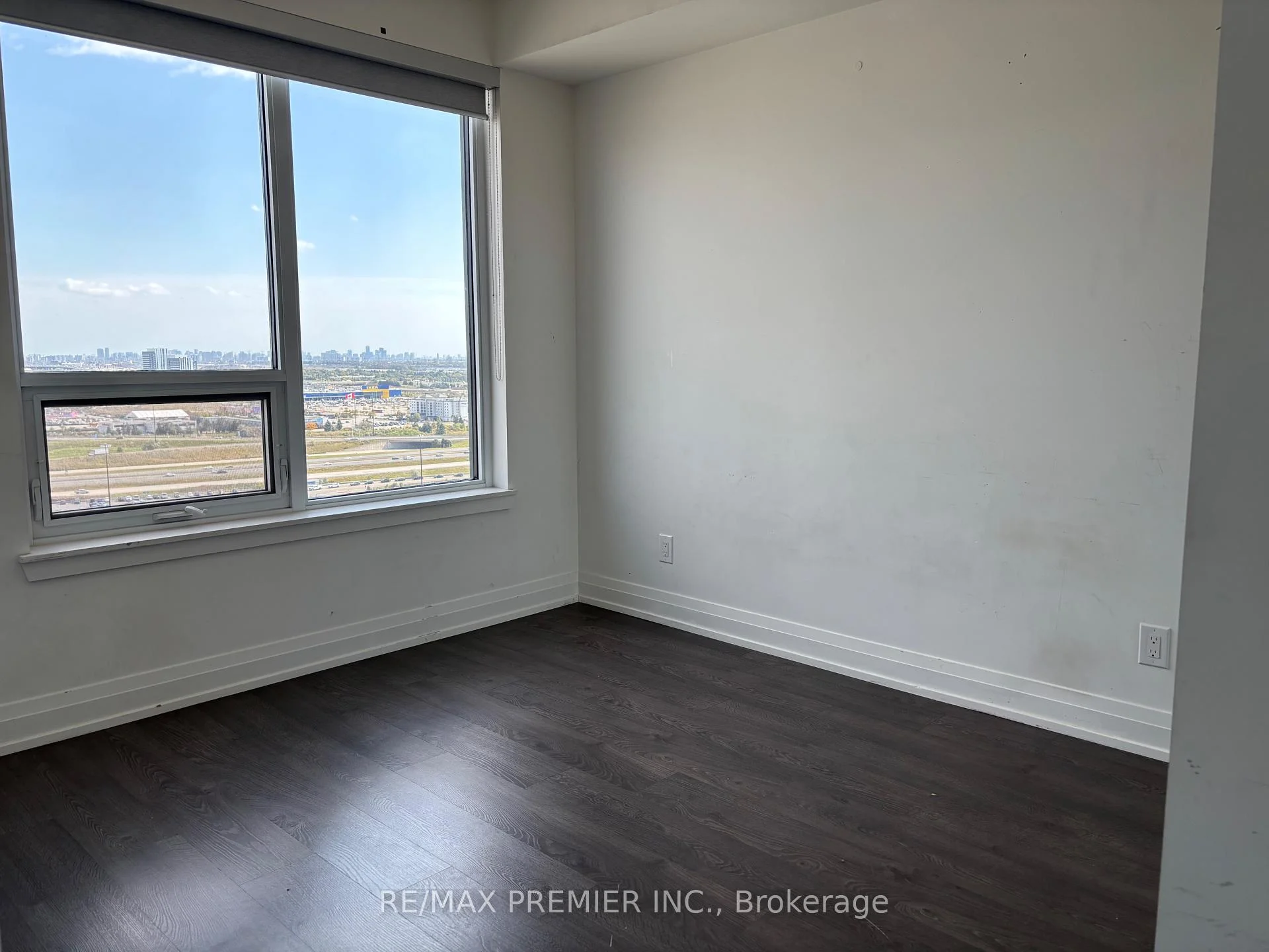 Photo 22 of Unit 2205, 3600 Highway 7 Drive, Vaughan, East Woodbridge — HOMEH