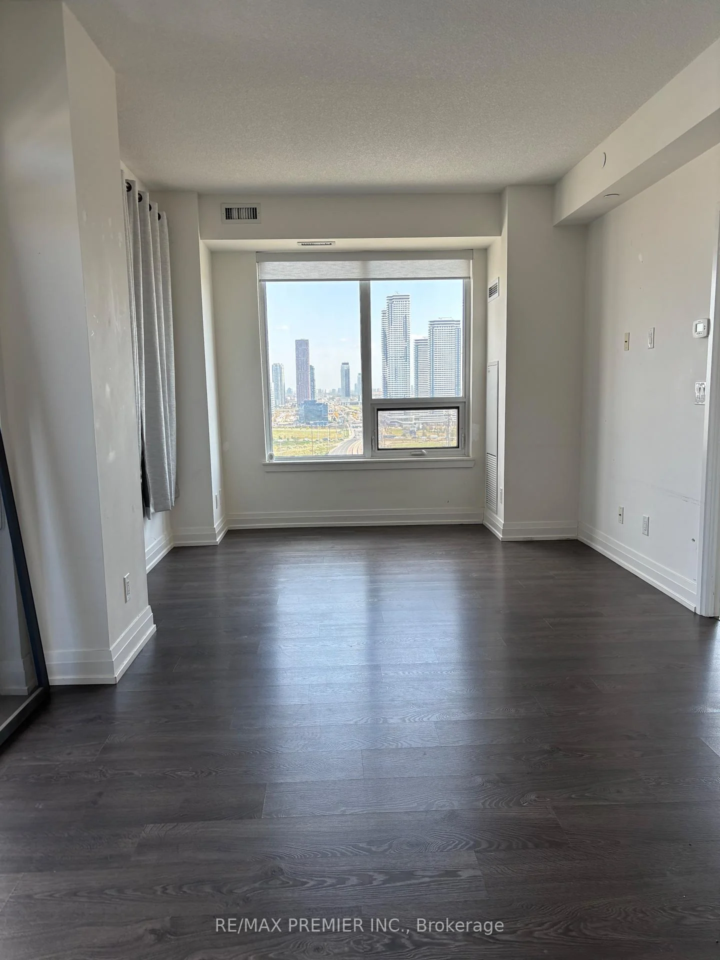 Photo 25 of Unit 2205, 3600 Highway 7 Drive, Vaughan, East Woodbridge — HOMEH