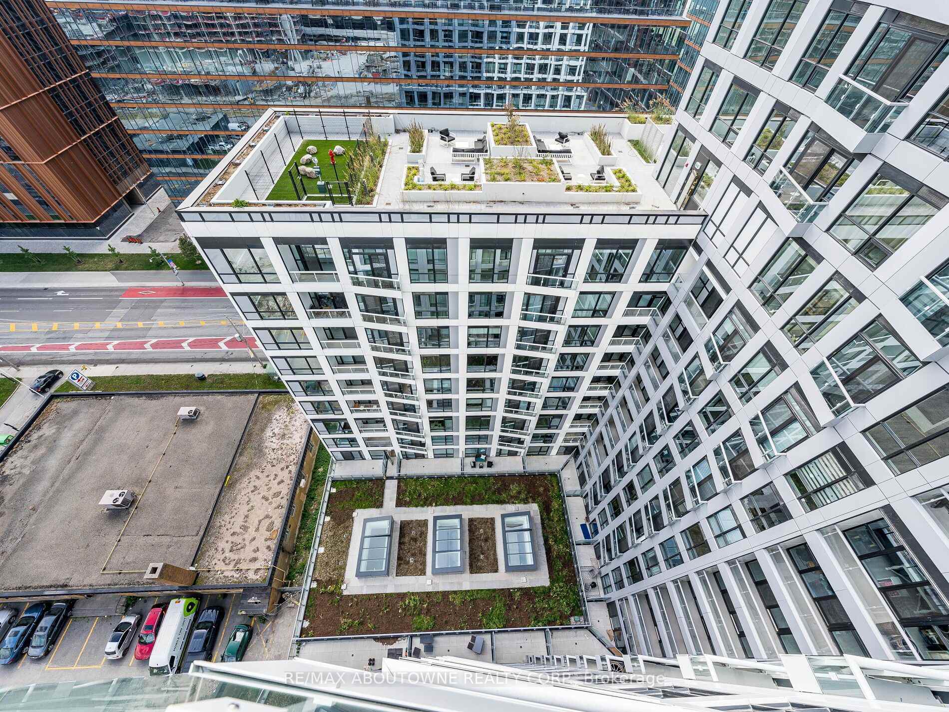 Photo 32 of Unit 1507, 15 Richardson Street, Toronto, Waterfront Communities — HOMEH