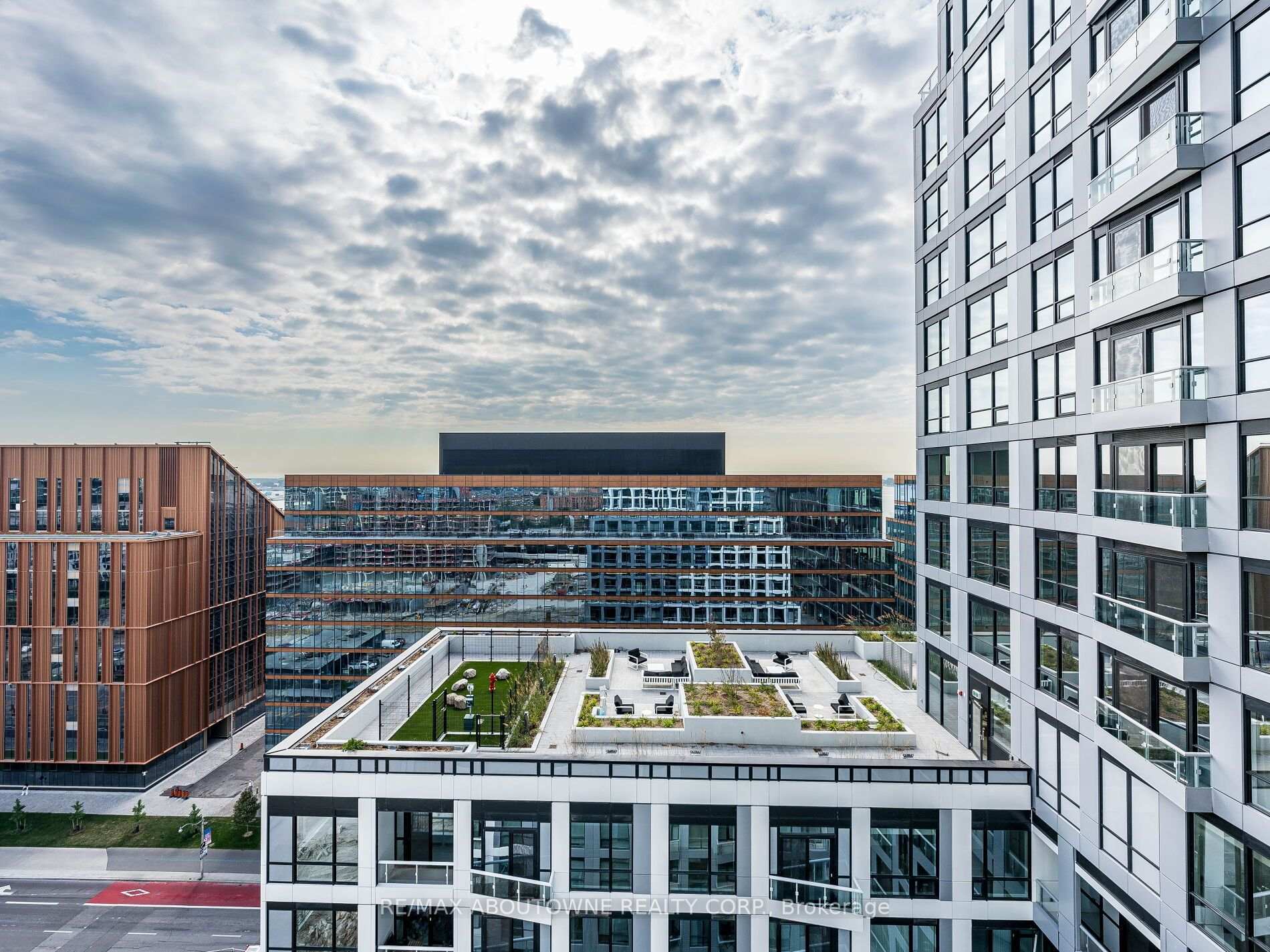 Photo 33 of Unit 1507, 15 Richardson Street, Toronto, Waterfront Communities — HOMEH