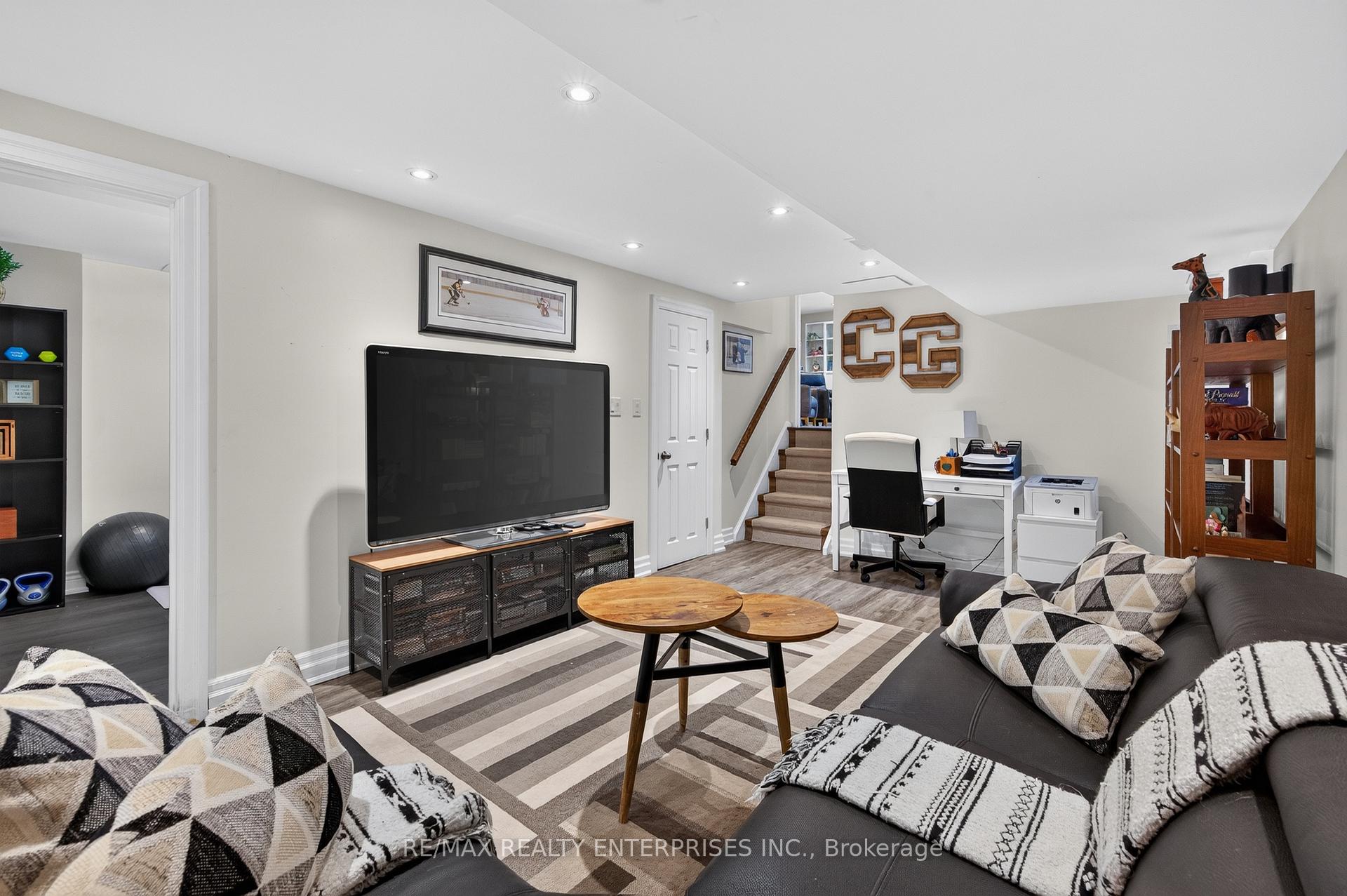 Photo 22 of 1957 Delaney Drive, Mississauga, Clarkson — HOMEH