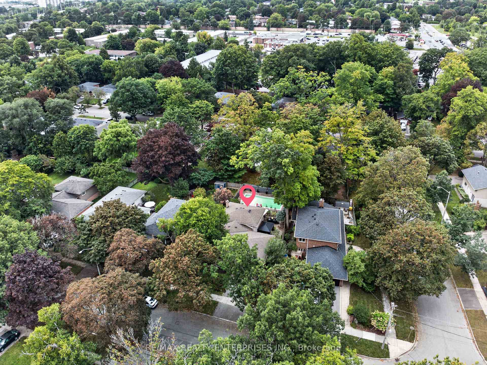 Photo 32 of 1957 Delaney Drive, Mississauga, Clarkson — HOMEH