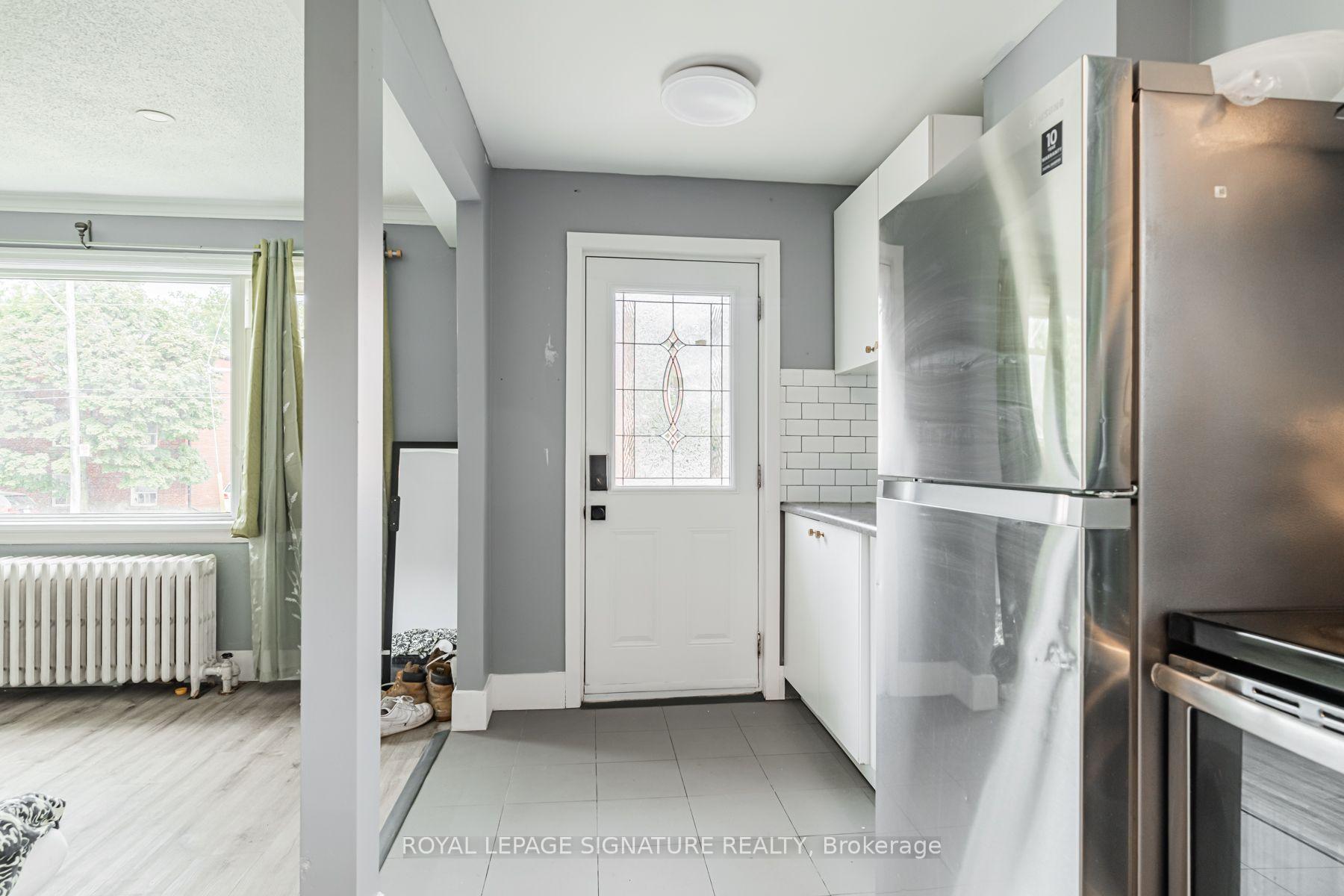 Photo 3 of 2935 St Clair Avenue E, Toronto, O'Connor-Parkview — HOMEH