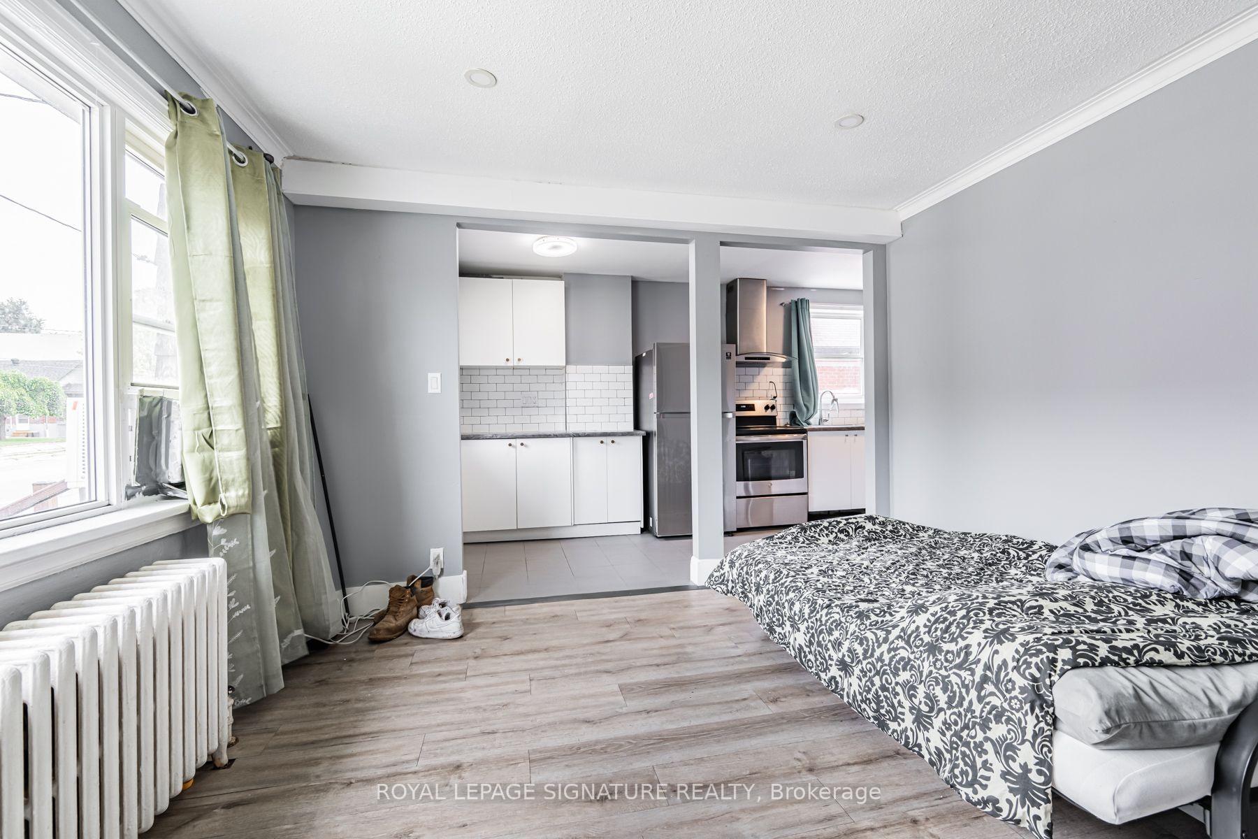 Photo 9 of 2935 St Clair Avenue E, Toronto, O'Connor-Parkview — HOMEH