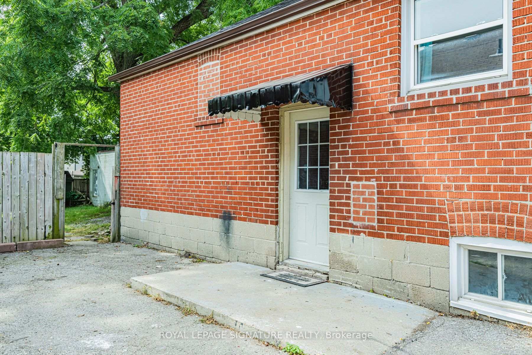 Photo 53 of 2935 St Clair Avenue E, Toronto, O'Connor-Parkview — HOMEH