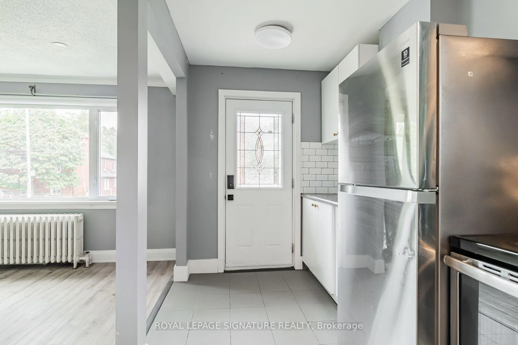 Photo 4 of 2935 St Clair Avenue E, Toronto, O'Connor-Parkview — HOMEH