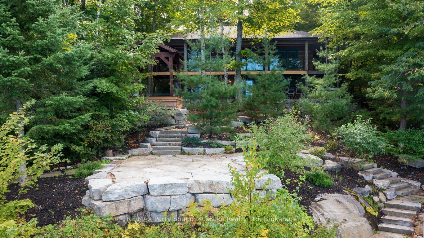 Photo 3 of 10 Park Drive, McKellar — HOMEH
