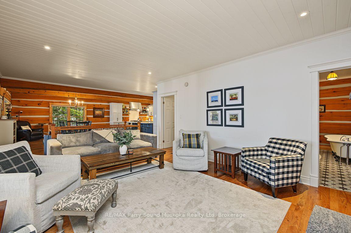 Photo 15 of 10 Park Drive, McKellar — HOMEH