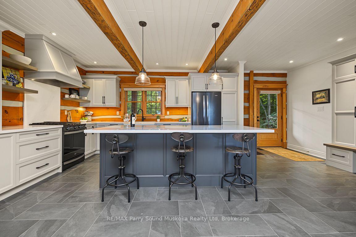 Photo 24 of 10 Park Drive, McKellar — HOMEH