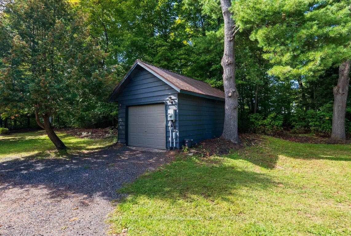 Photo 47 of 10 Park Drive, McKellar — HOMEH
