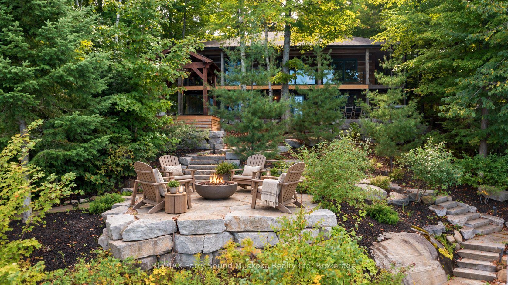 Photo 2 of 10 Park Drive, McKellar — HOMEH