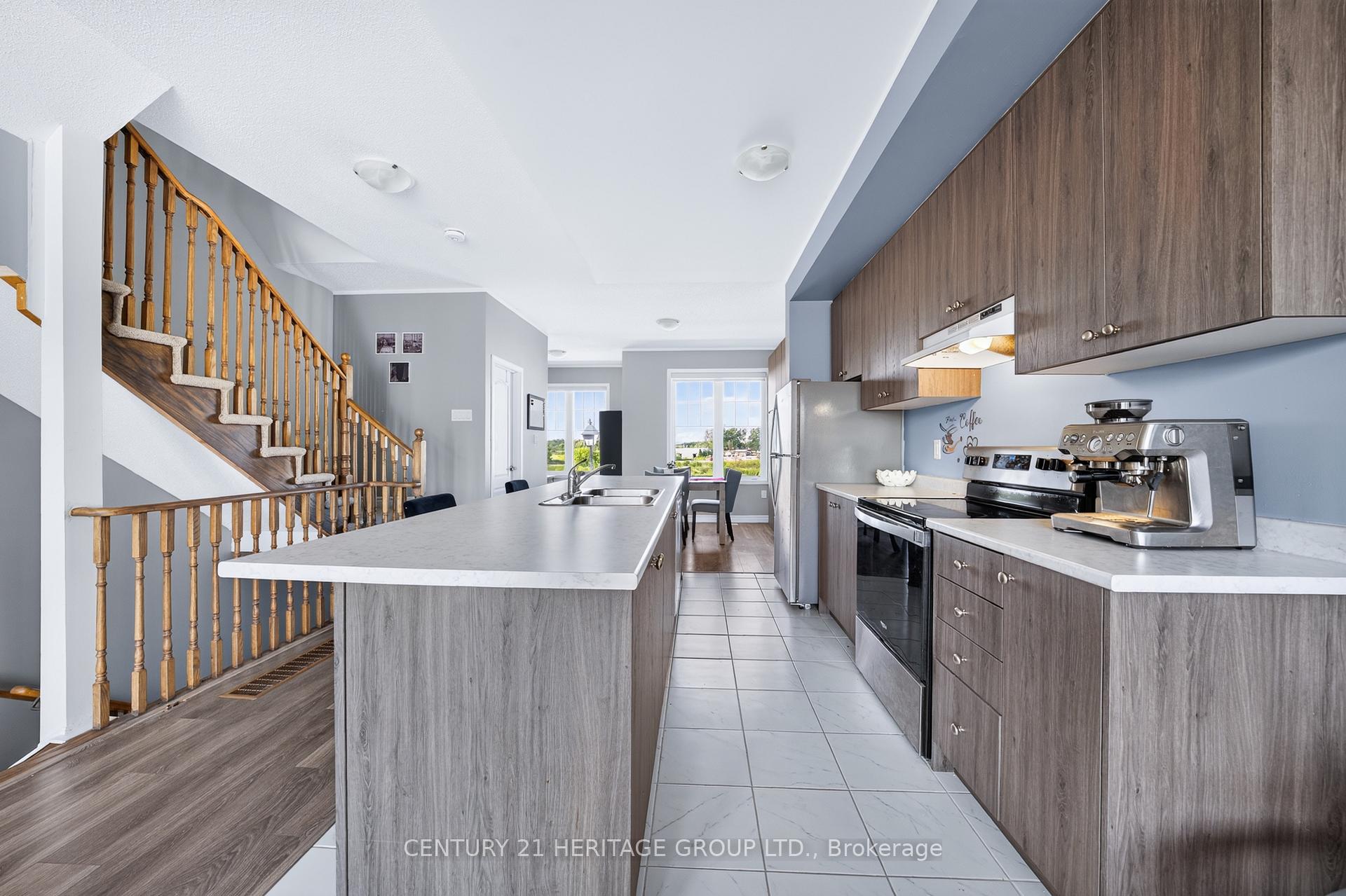 Photo 13 of 57 Surf Drive, Wasaga Beach — HOMEH