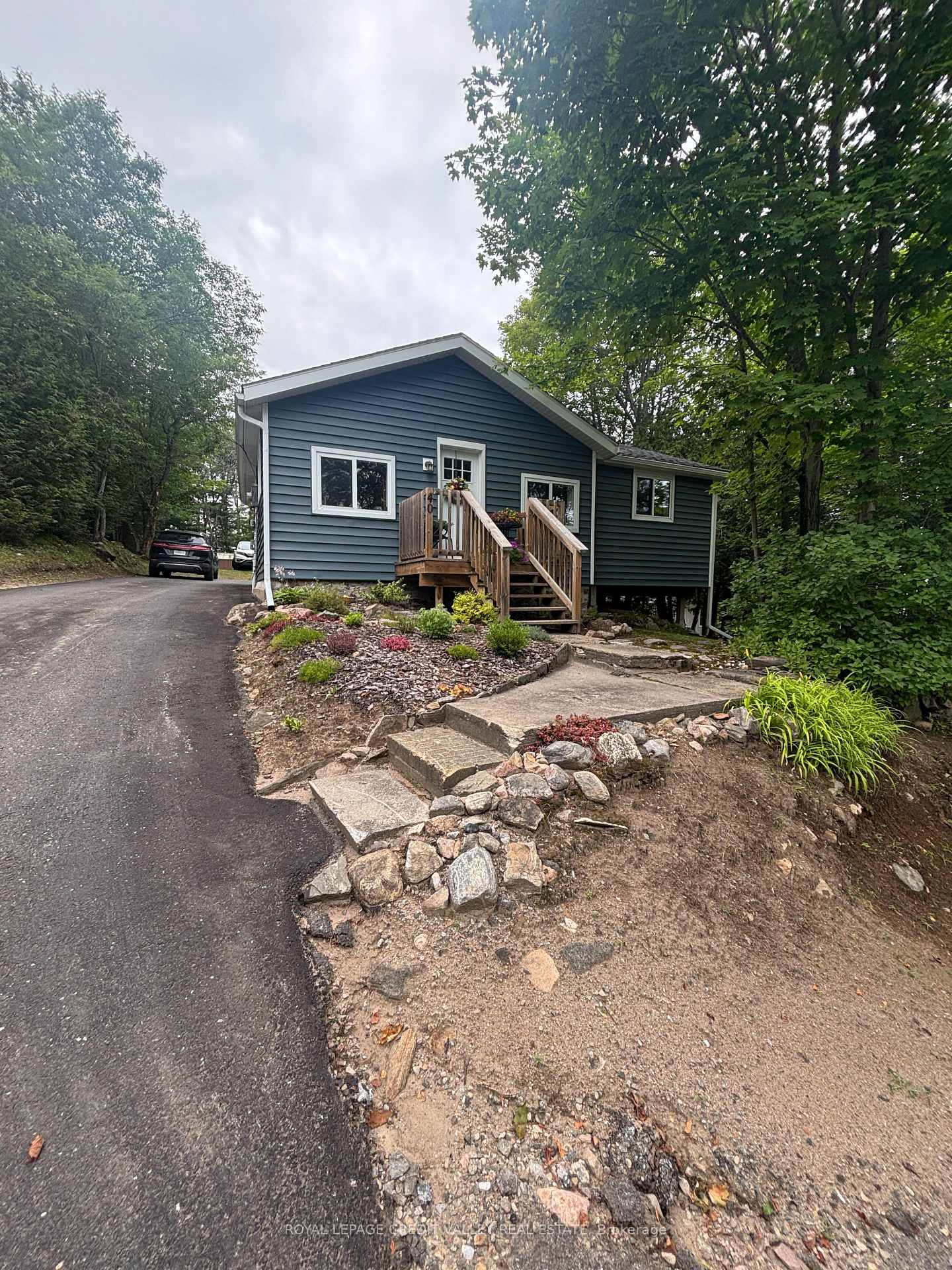 Photo 2 of 40 Cleak Avenue N, Bancroft, Bancroft Ward — HOMEH