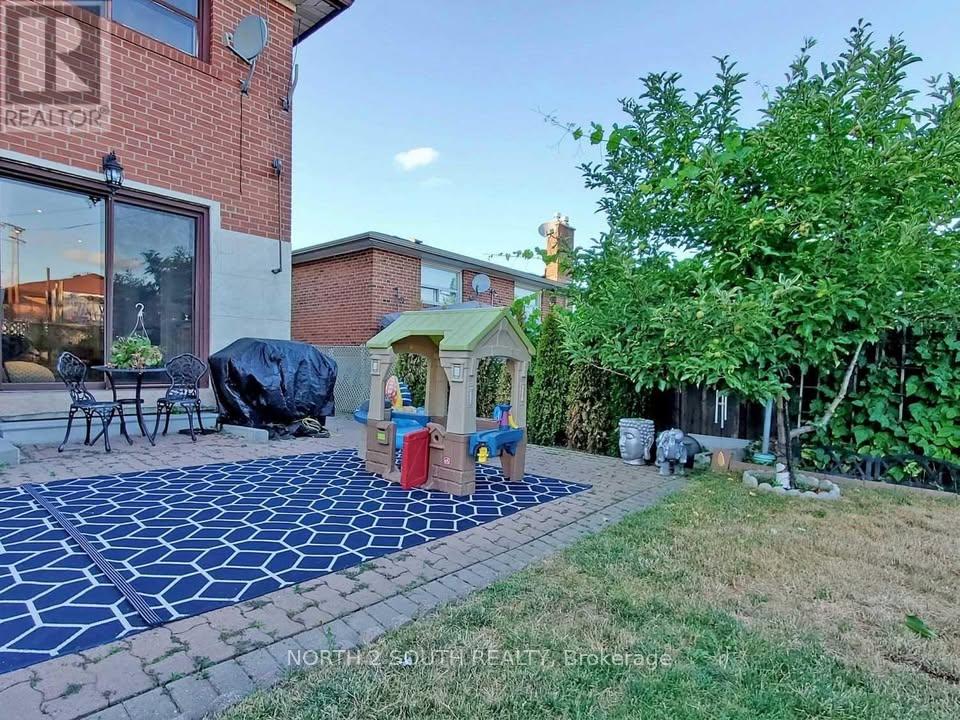 Photo 16 of Unit Main, 96 Bamford Crescent, North York, Black Creek — HOMEH