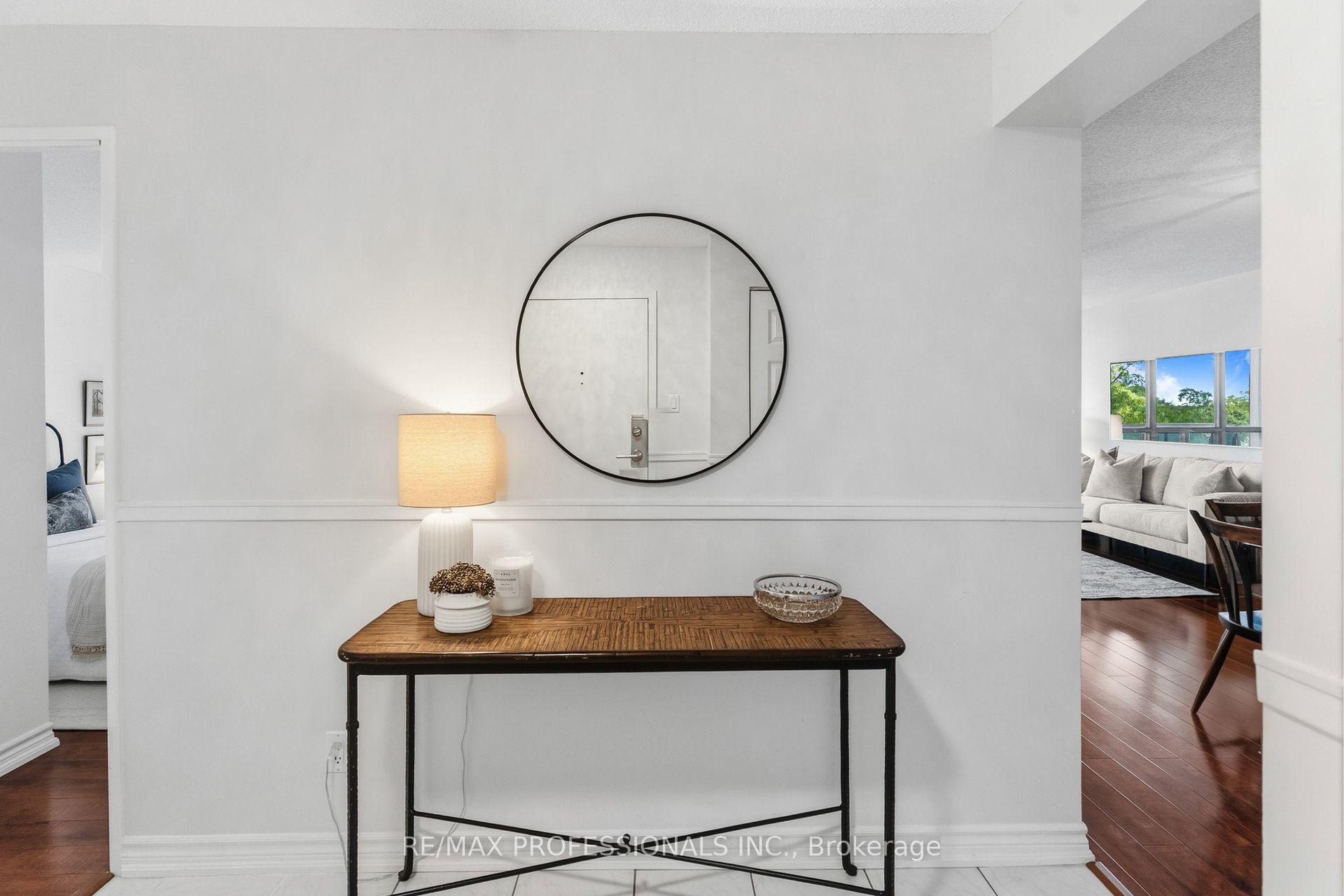 Photo 6 of Unit 403, 1111 Bough Beeches Boulevard, Mississauga, Rathwood — HOMEH