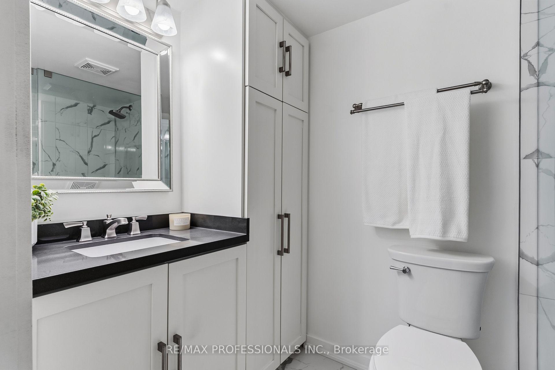 Photo 29 of Unit 403, 1111 Bough Beeches Boulevard, Mississauga, Rathwood — HOMEH