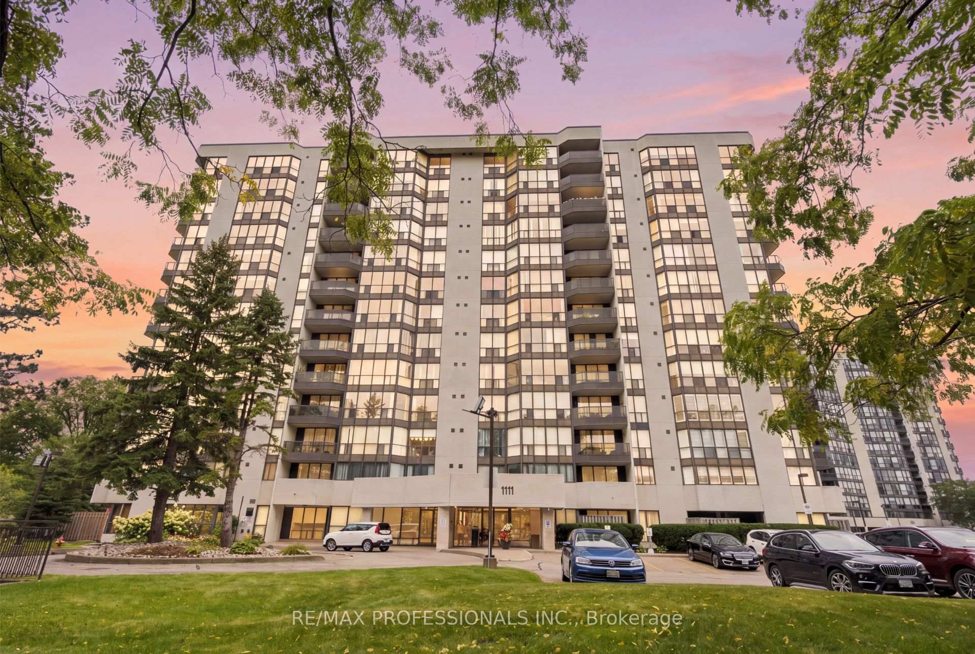 Photo 34 of Unit 403, 1111 Bough Beeches Boulevard, Mississauga, Rathwood — HOMEH