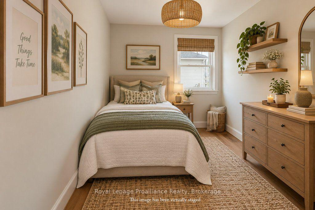 Photo 15 of 106 Yeomans Street, Belleville, Belleville Ward — HOMEH