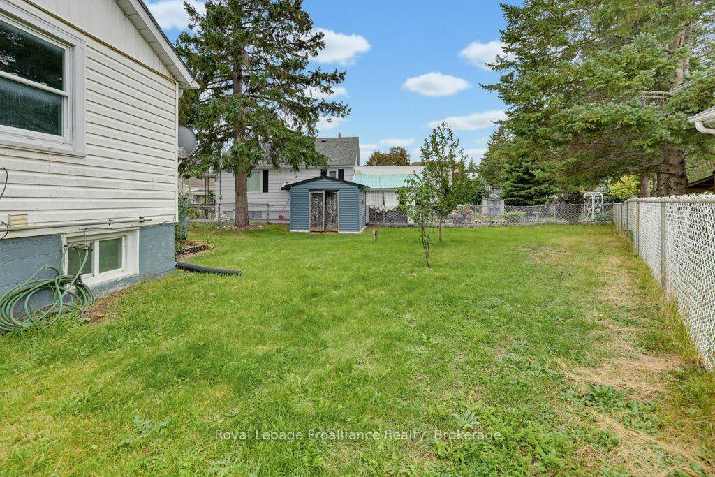 Photo 22 of 106 Yeomans Street, Belleville, Belleville Ward — HOMEH