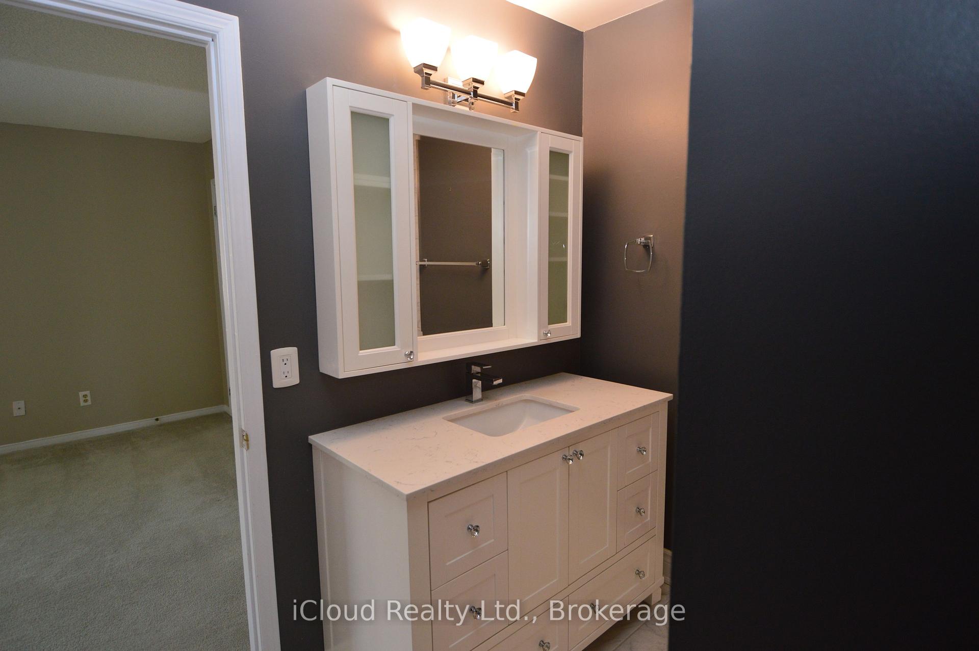 Photo 12 of Unit 32, 101 Riverview Road, New Tecumseth, Alliston — HOMEH