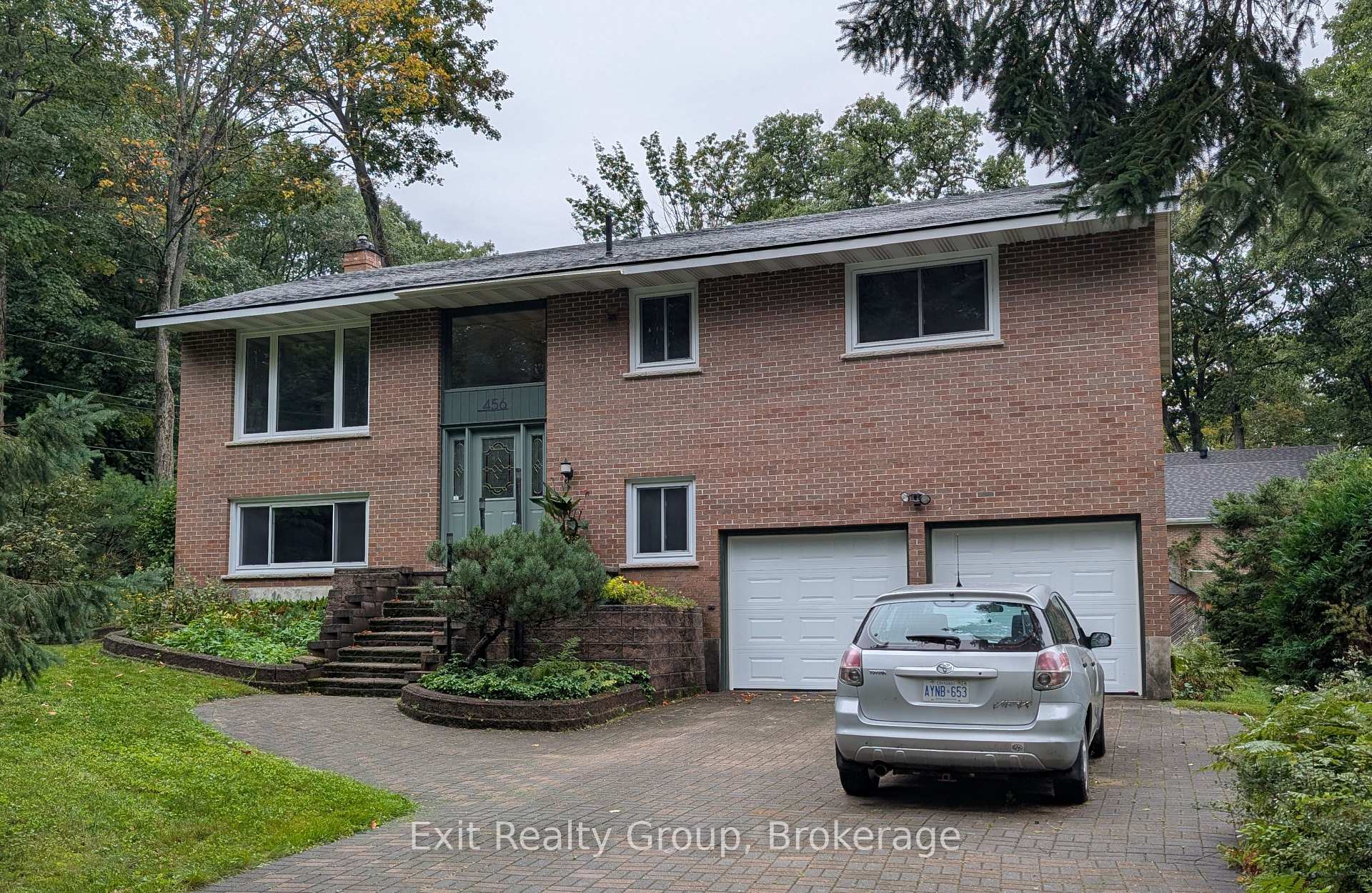 Photo of 456 Parkview Court