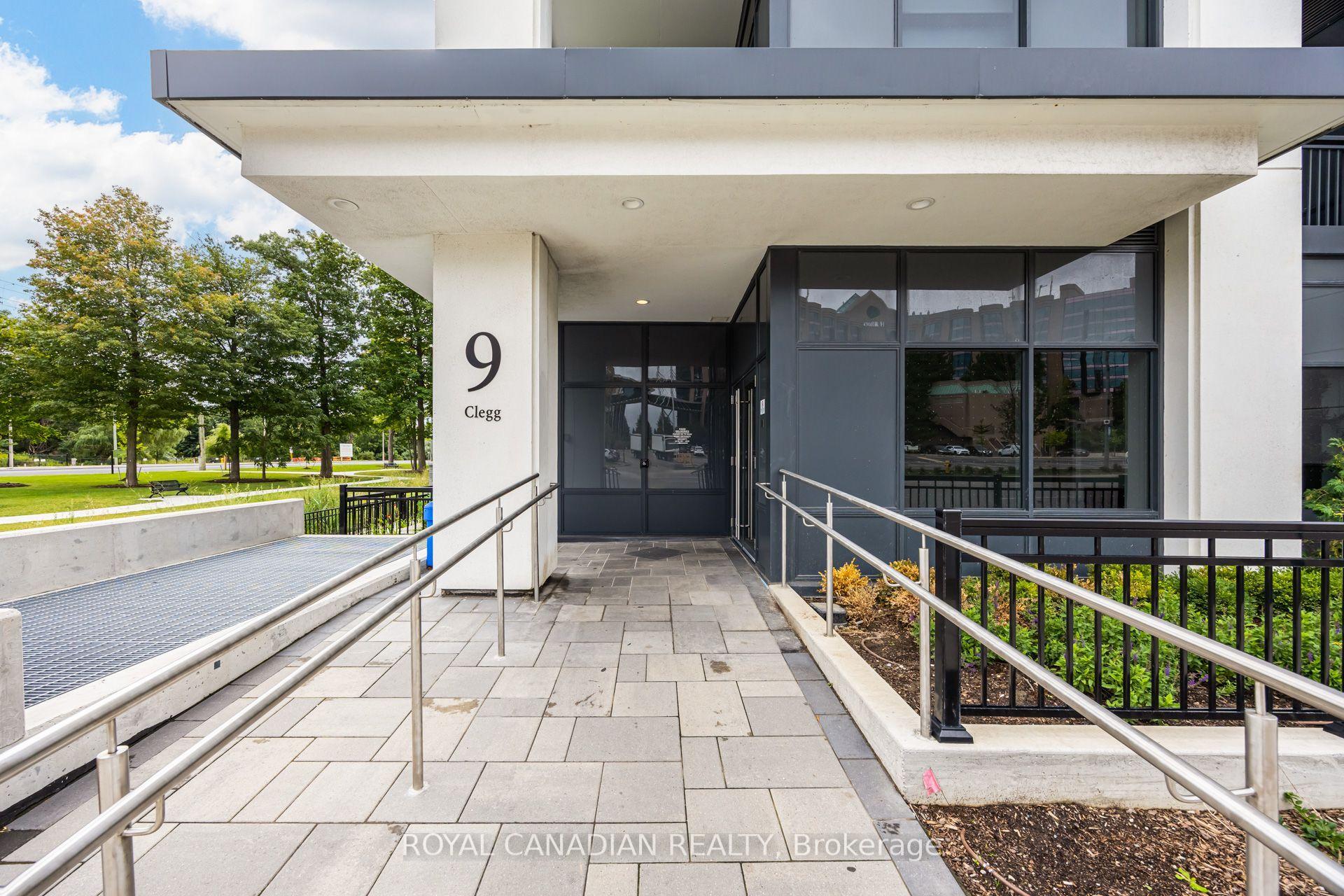 Photo 3 of Unit 902, 9 Clegg Road, Markham, Unionville — HOMEH