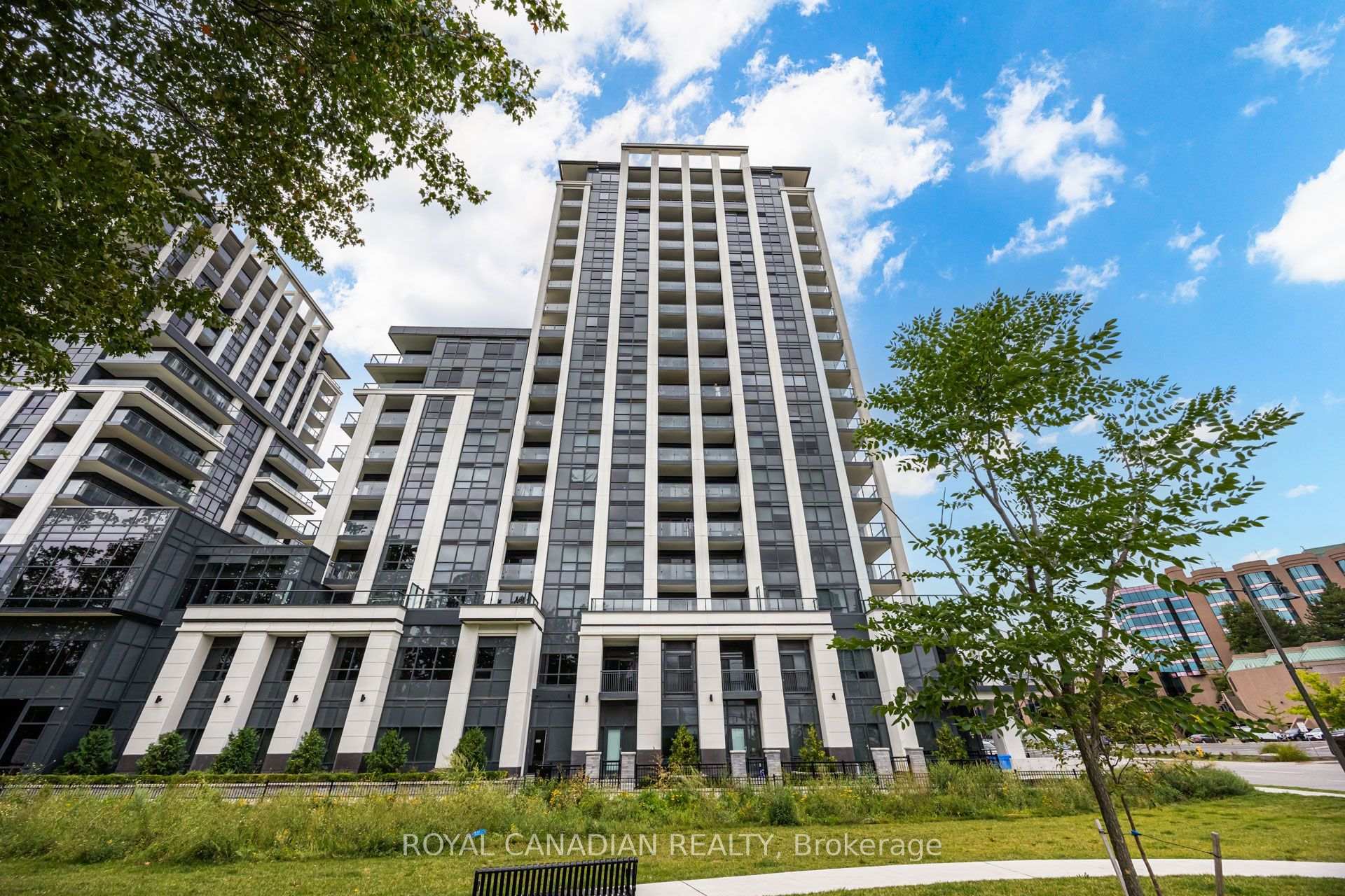 Photo 4 of Unit 902, 9 Clegg Road, Markham, Unionville — HOMEH