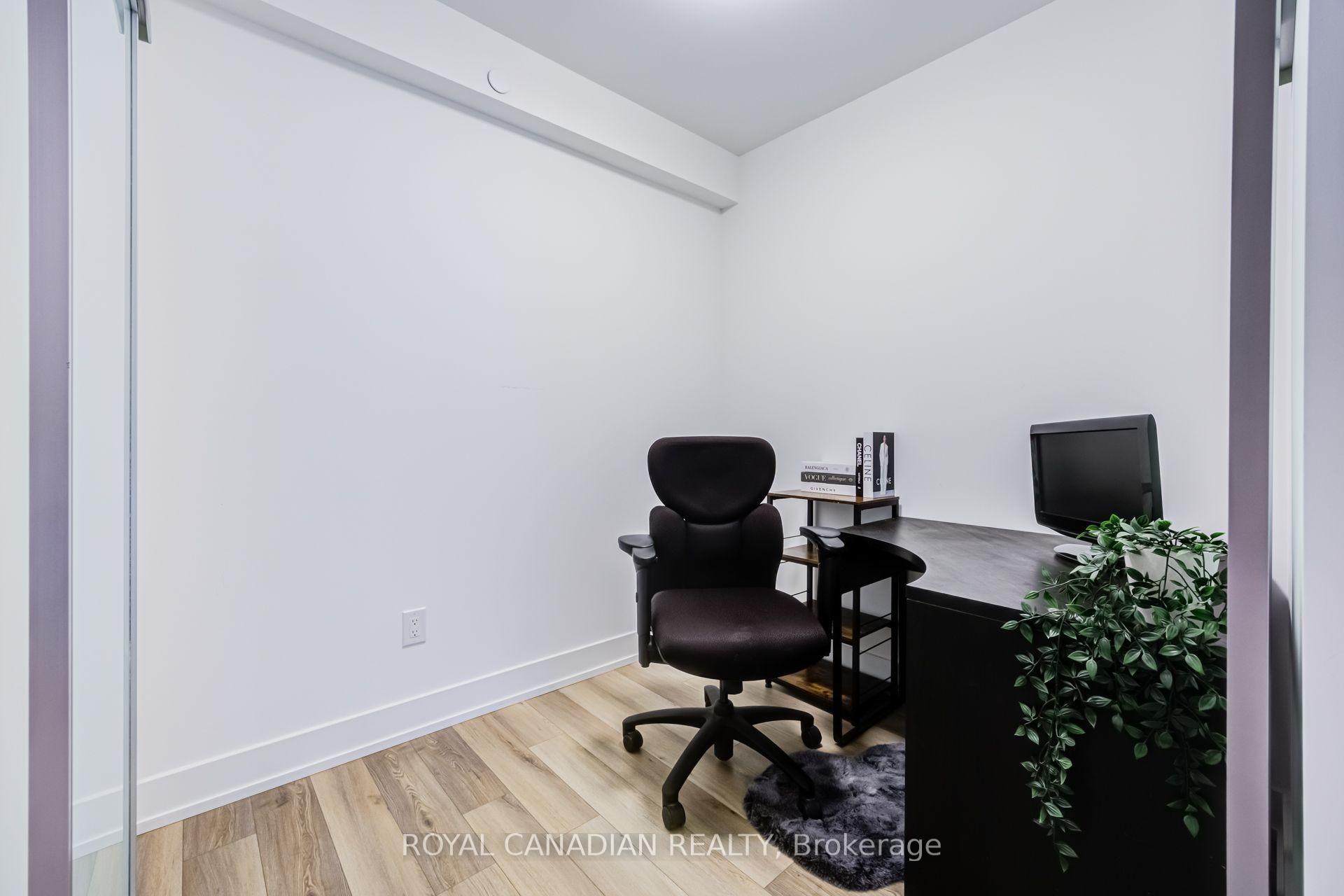 Photo 13 of Unit 902, 9 Clegg Road, Markham, Unionville — HOMEH