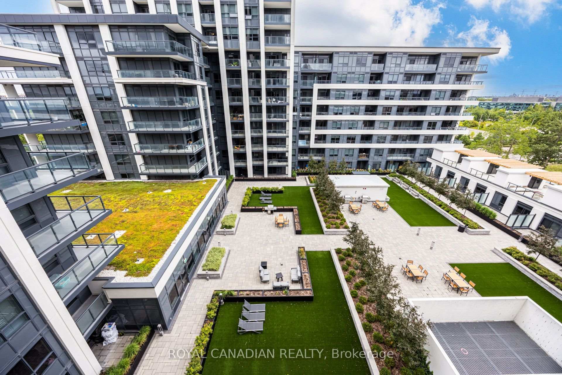 Photo 35 of Unit 902, 9 Clegg Road, Markham, Unionville — HOMEH
