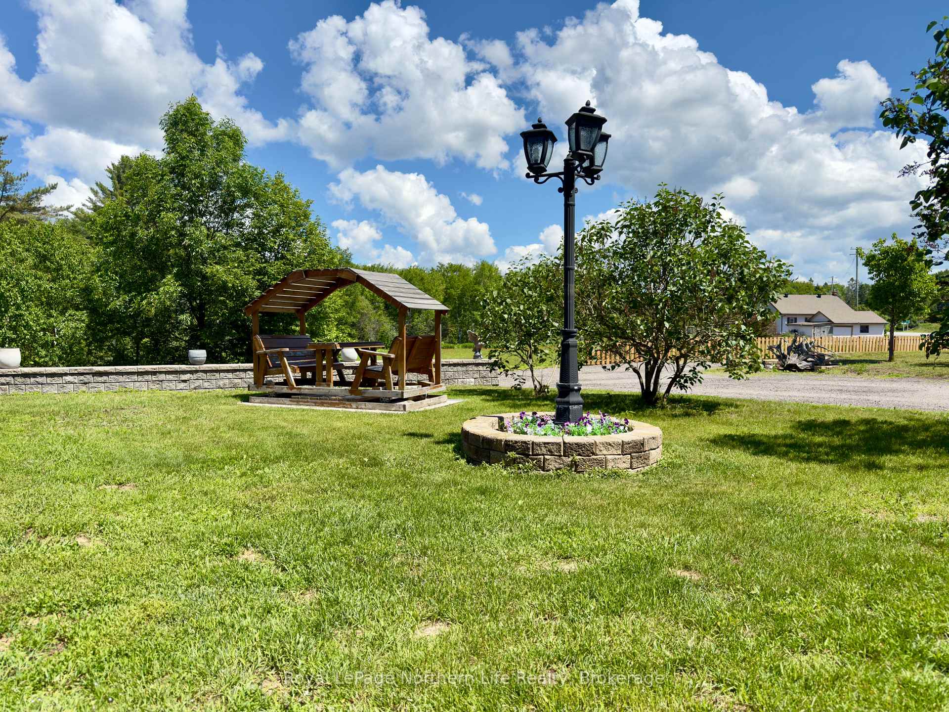 Photo 5 of 3235 Highway 11 N, North Bay, College Heights — HOMEH