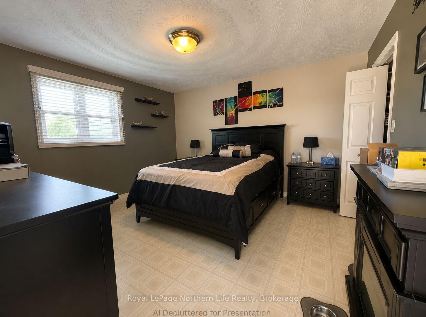 Photo 19 of 3235 Highway 11 N, North Bay, College Heights — HOMEH