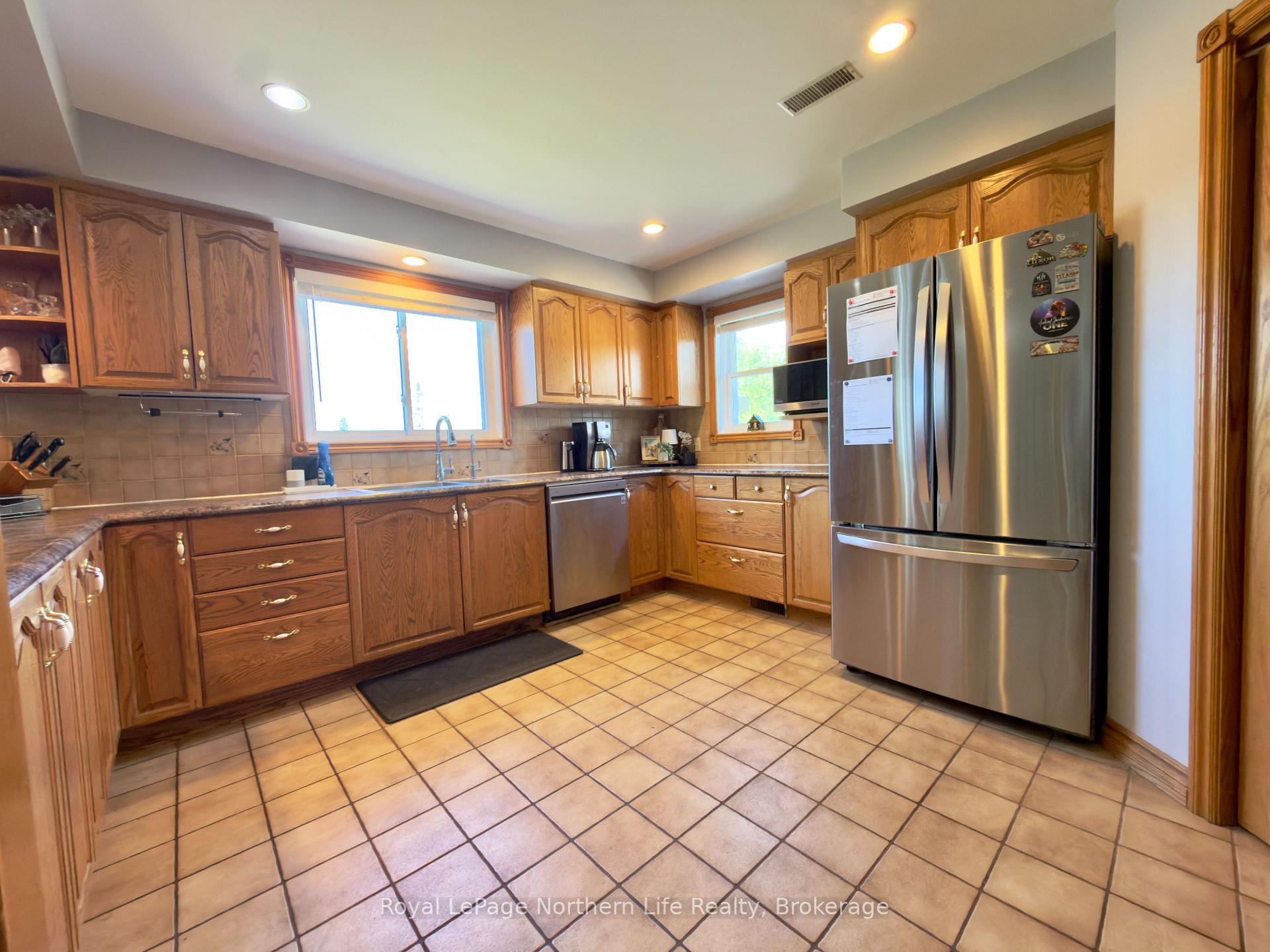 Photo 31 of 3235 Highway 11 N, North Bay, College Heights — HOMEH