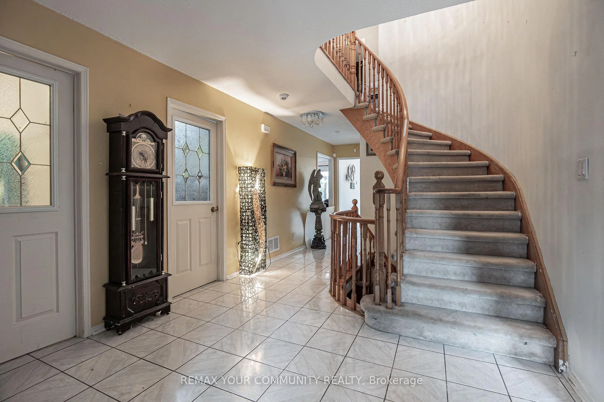 Photo 3 of 1801 Forestview Drive, Pickering, Highbush — HOMEH