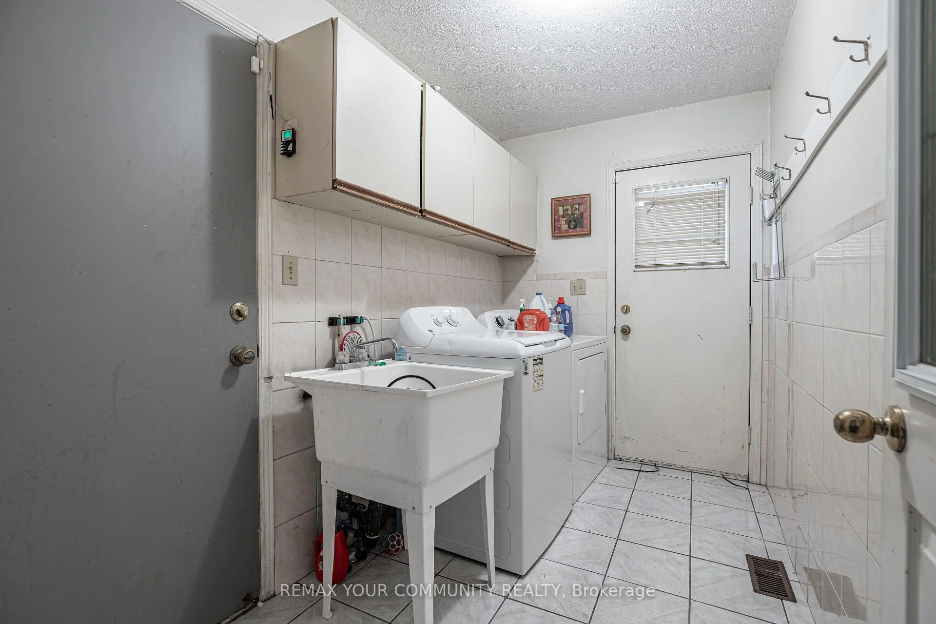 Photo 37 of 1801 Forestview Drive, Pickering, Highbush — HOMEH
