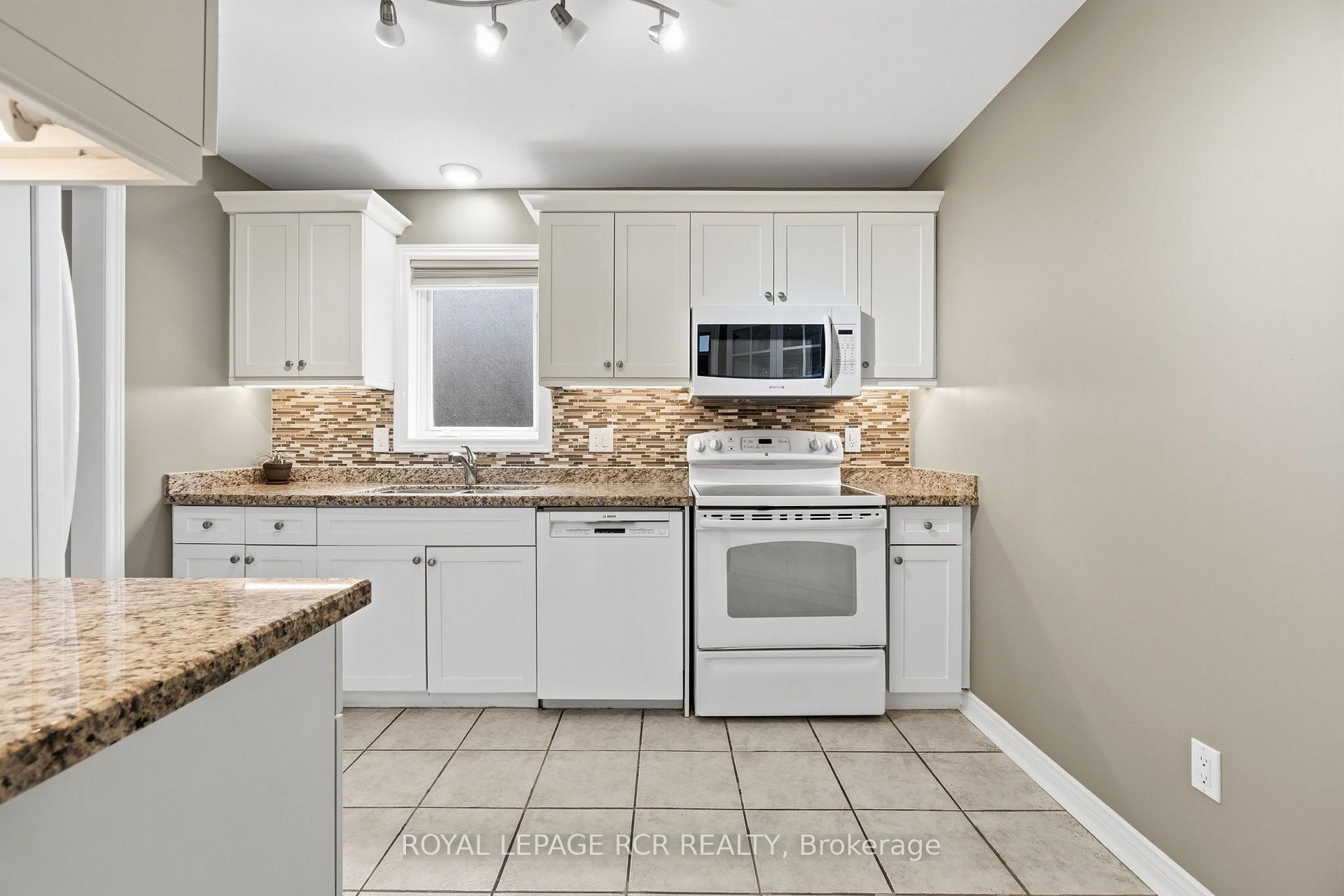 Photo 11 of 46 Sunset Boulevard, New Tecumseth, Alliston — HOMEH