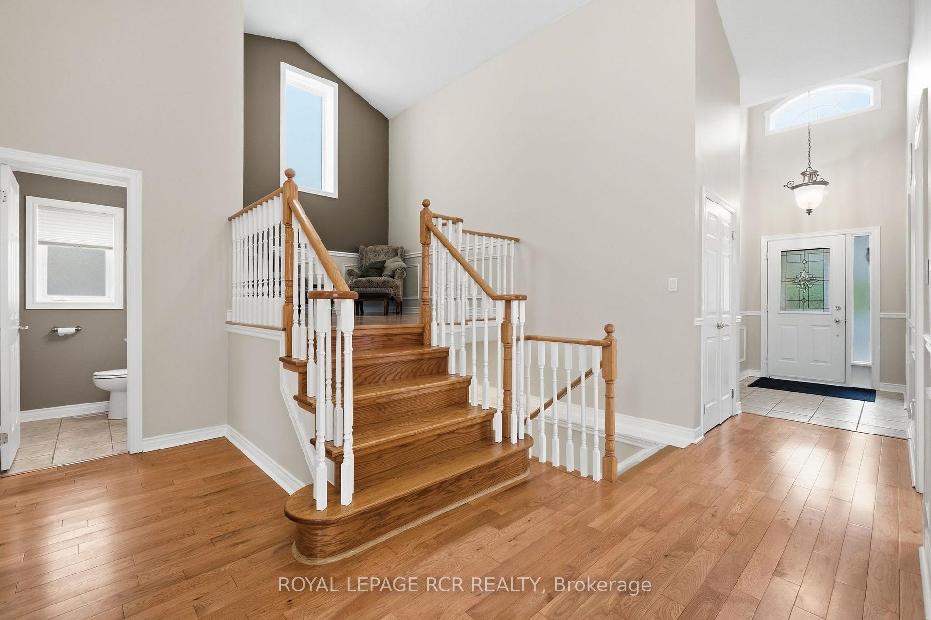 Photo 12 of 46 Sunset Boulevard, New Tecumseth, Alliston — HOMEH