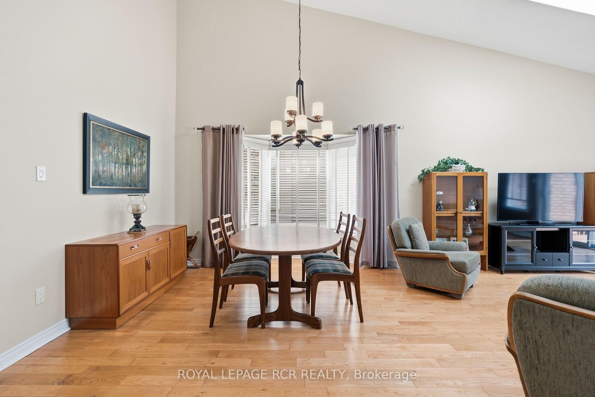 Photo 14 of 46 Sunset Boulevard, New Tecumseth, Alliston — HOMEH