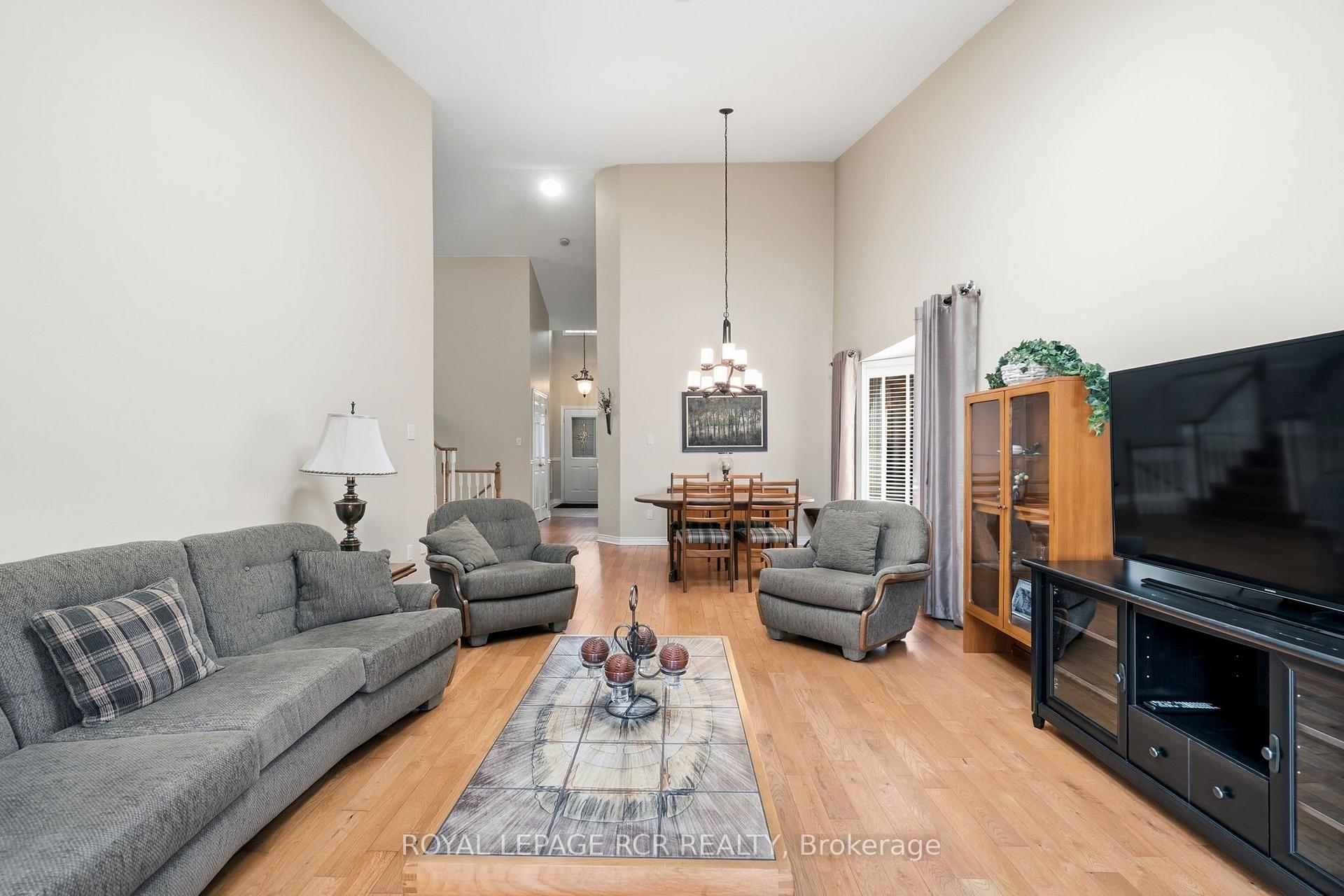 Photo 15 of 46 Sunset Boulevard, New Tecumseth, Alliston — HOMEH