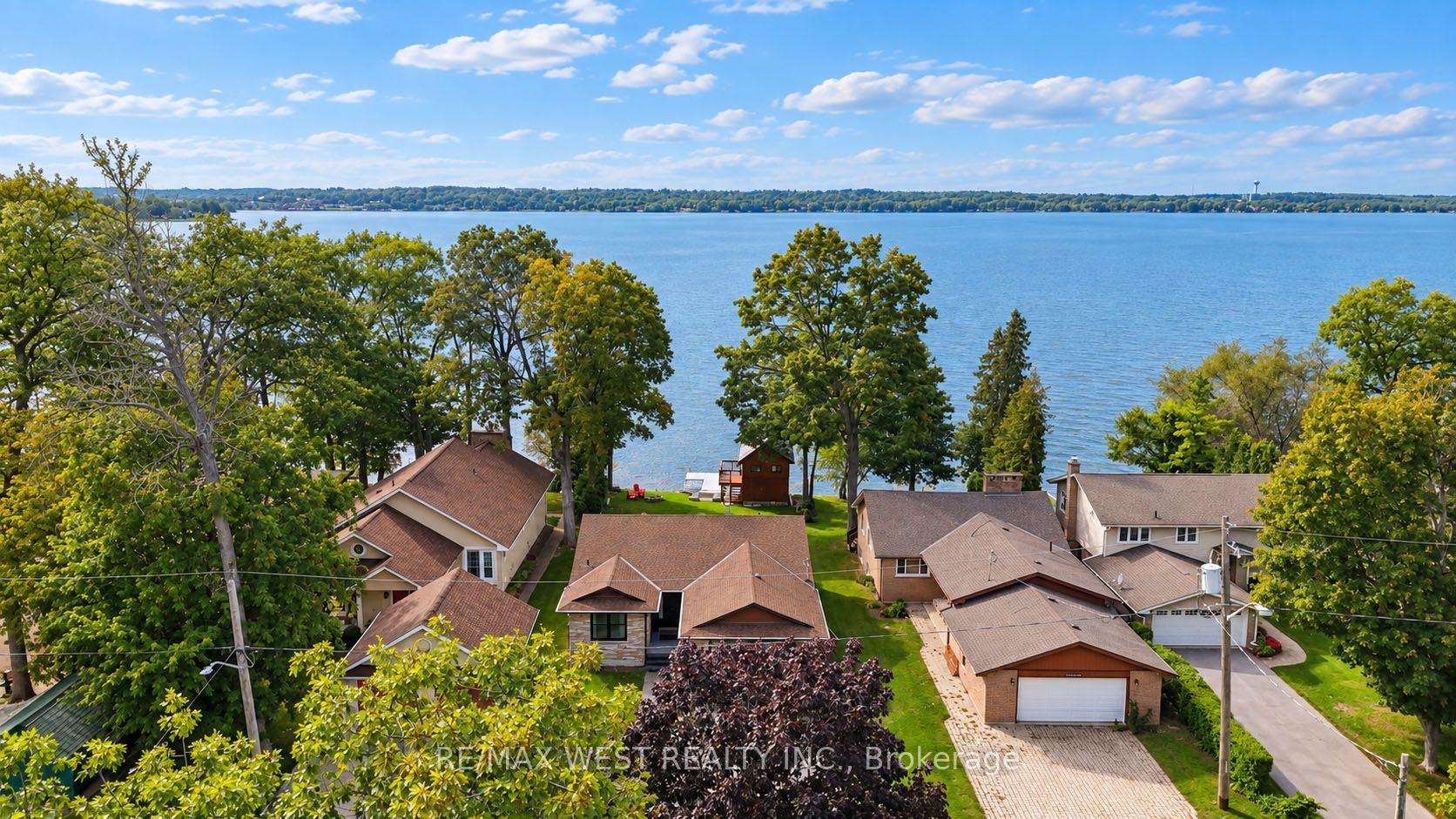Photo 1 of 740 Broadview Avenue, Orillia — HOMEH