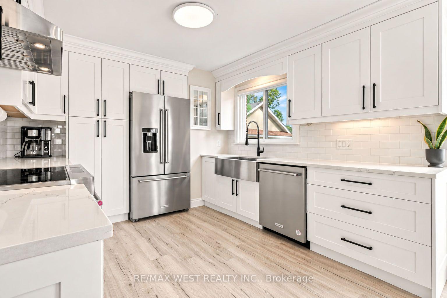 Photo 8 of 740 Broadview Avenue, Orillia — HOMEH