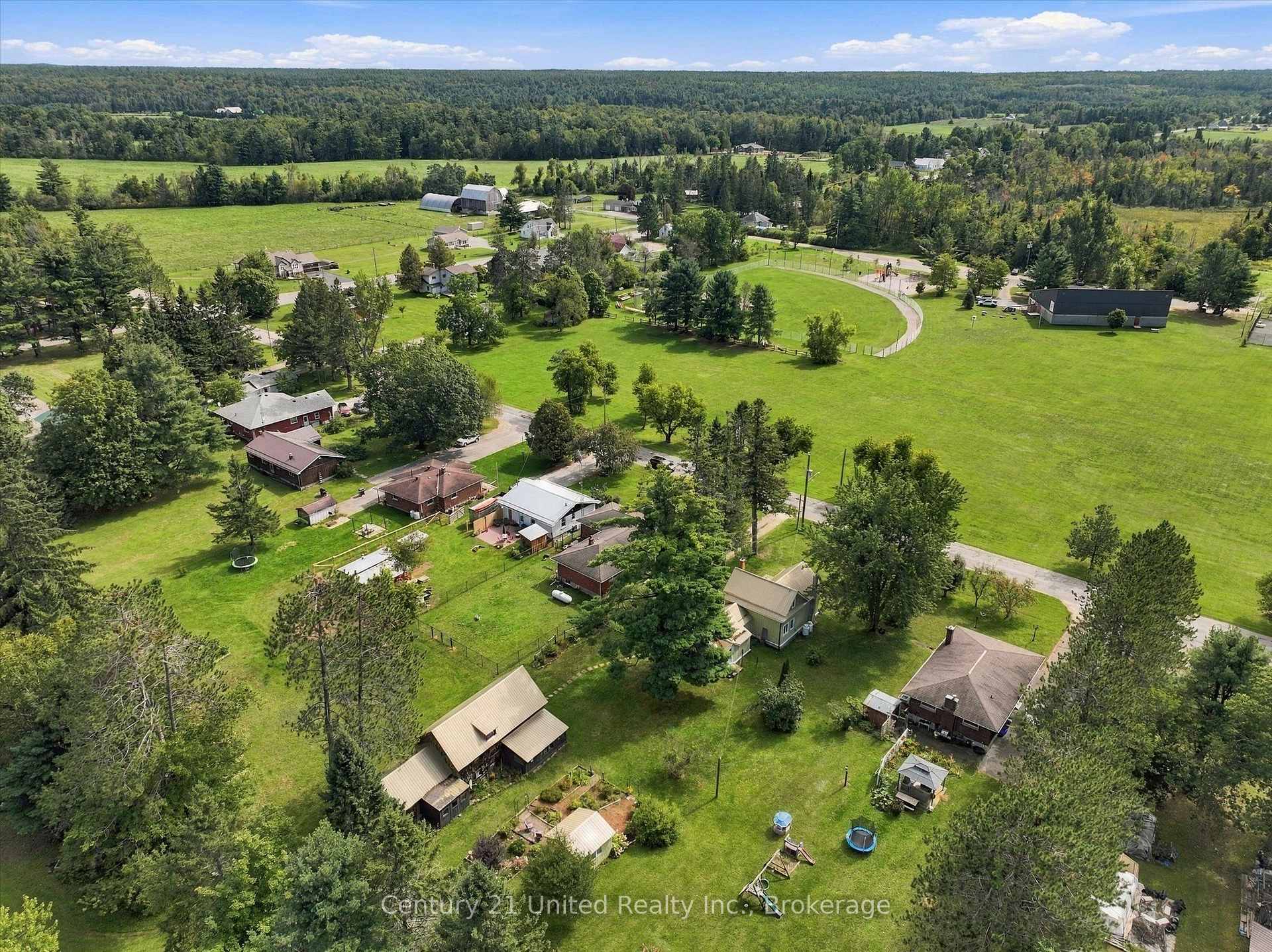 Photo 35 of 164 Hillside Drive, Kawartha Lakes, Somerville — HOMEH
