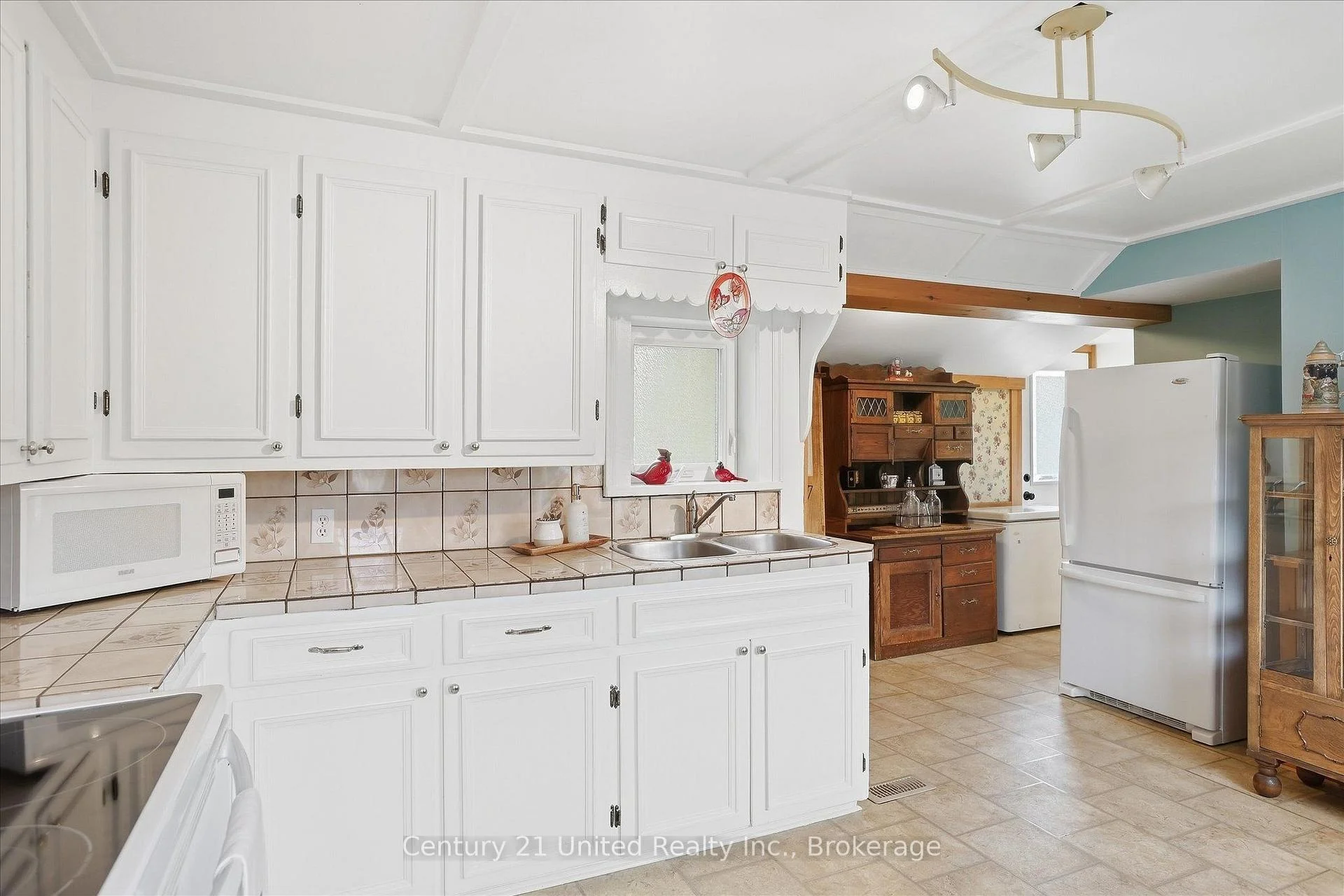 Photo 15 of 164 Hillside Drive, Kawartha Lakes, Somerville — HOMEH