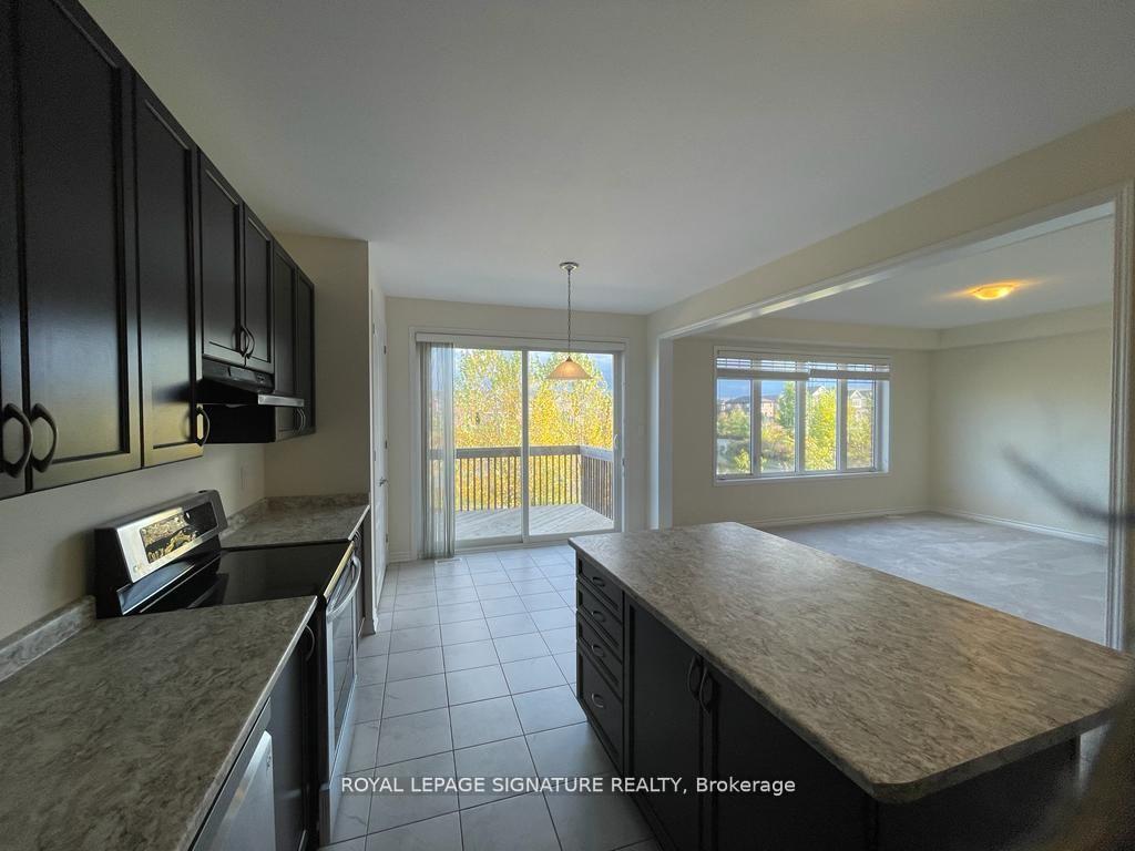 Photo 6 of 120 Mincing Trail, Brampton, Northwest Brampton — HOMEH