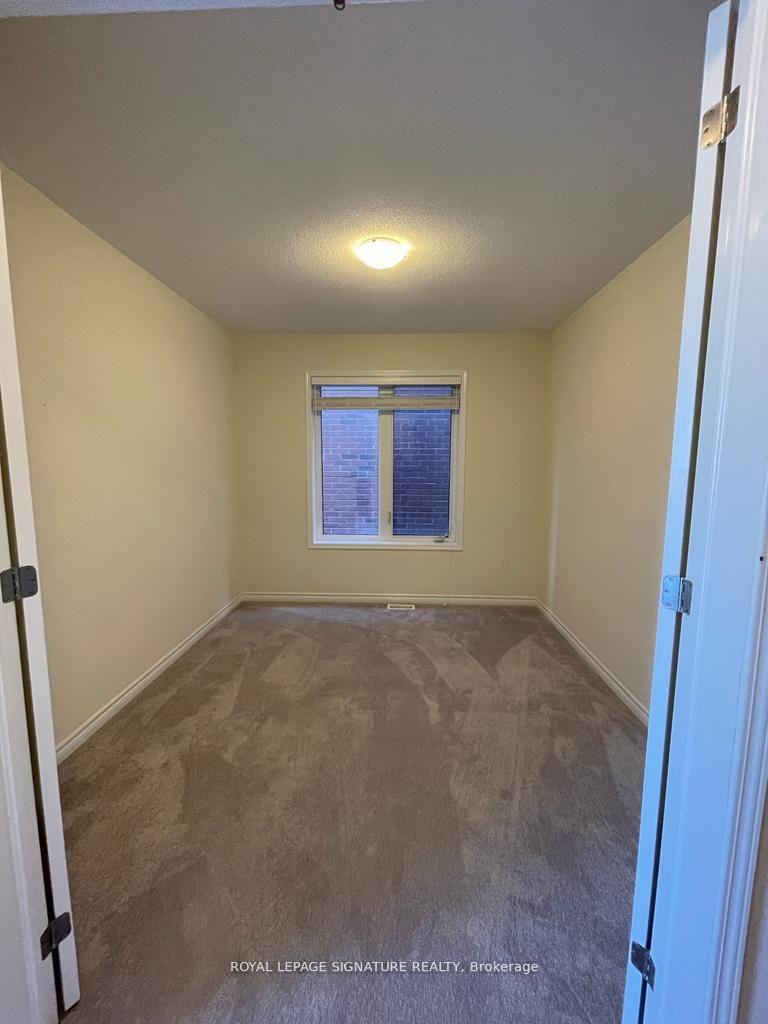 Photo 32 of 120 Mincing Trail, Brampton, Northwest Brampton — HOMEH